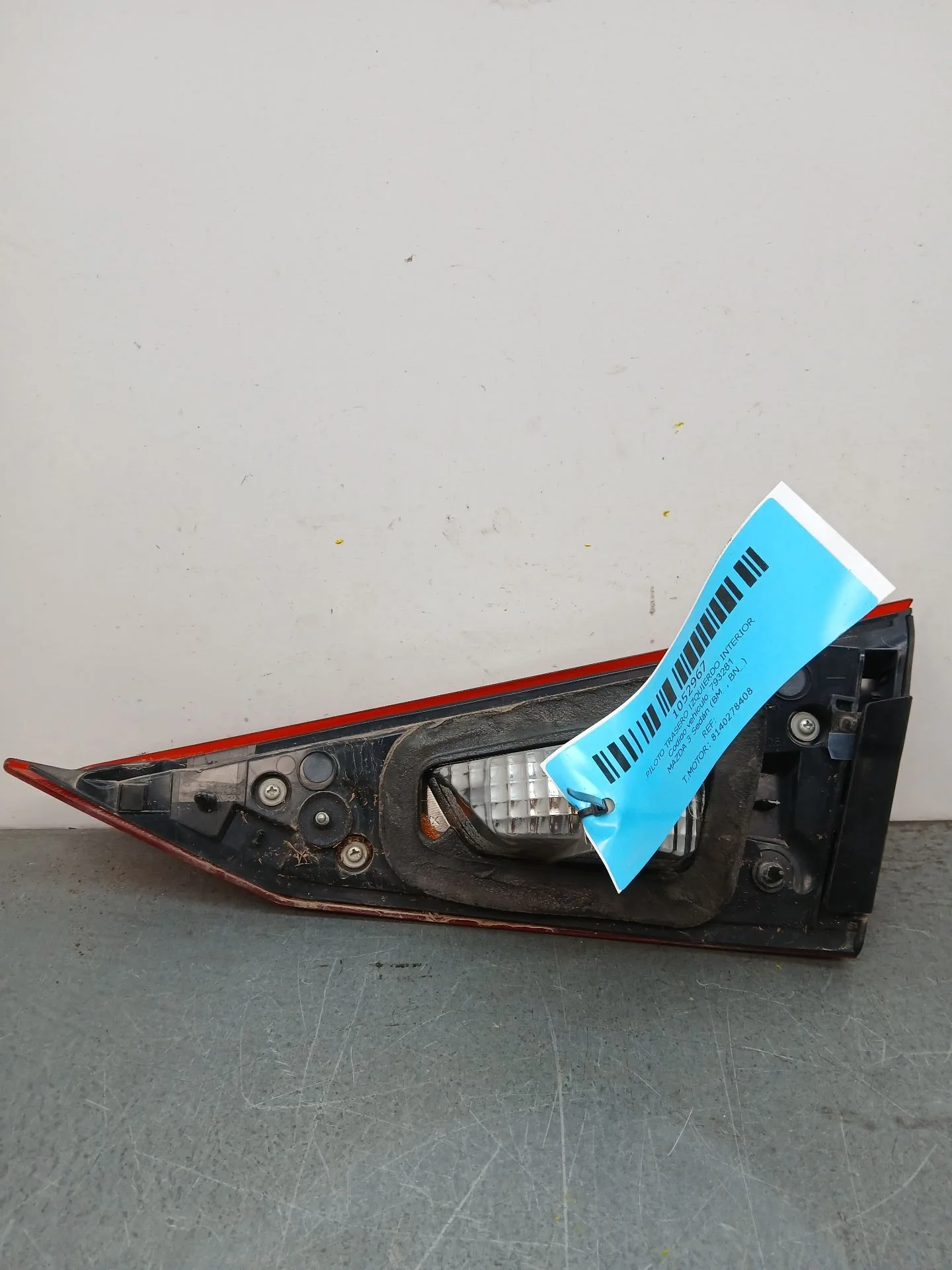 Piloto Trasero Izquierdo Interior para Mazda 3 Sedan (Bm_, Bn_)