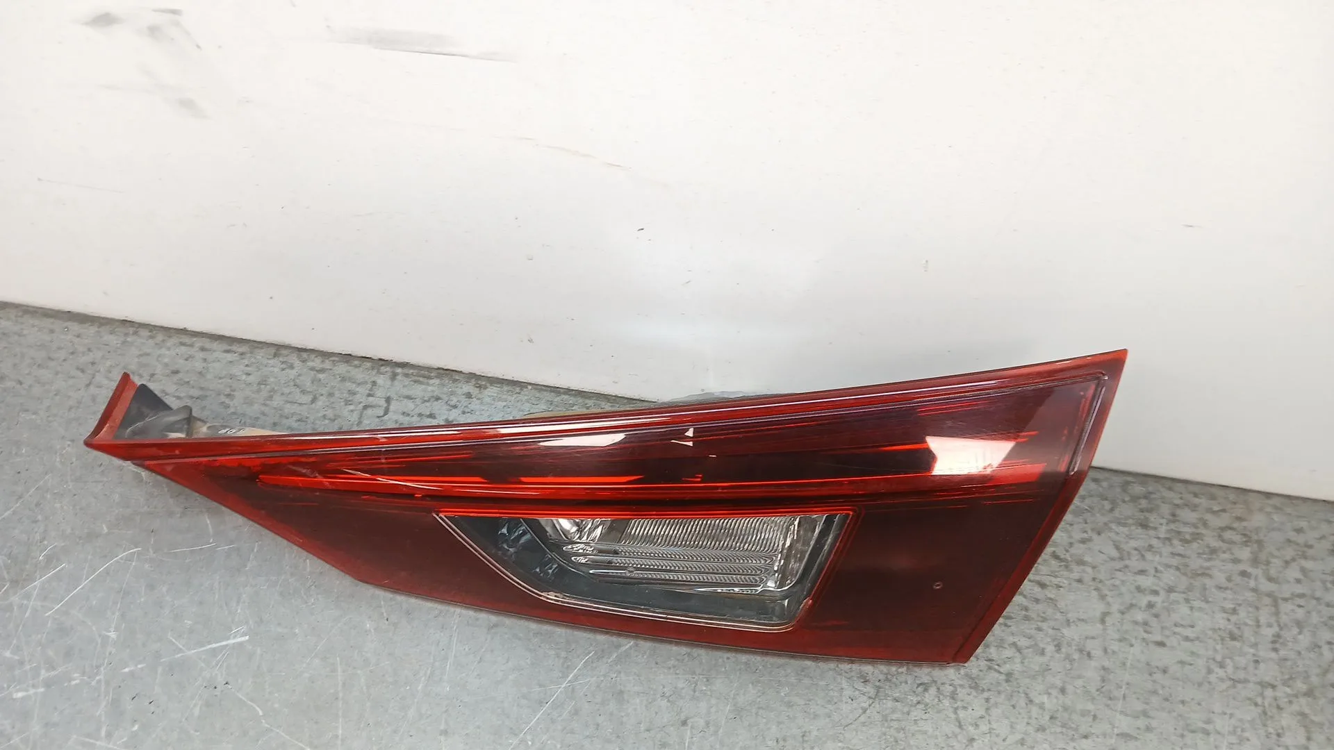 Piloto Trasero Derecho Interior para Mazda 3 Sedan (Bm_, Bn_)