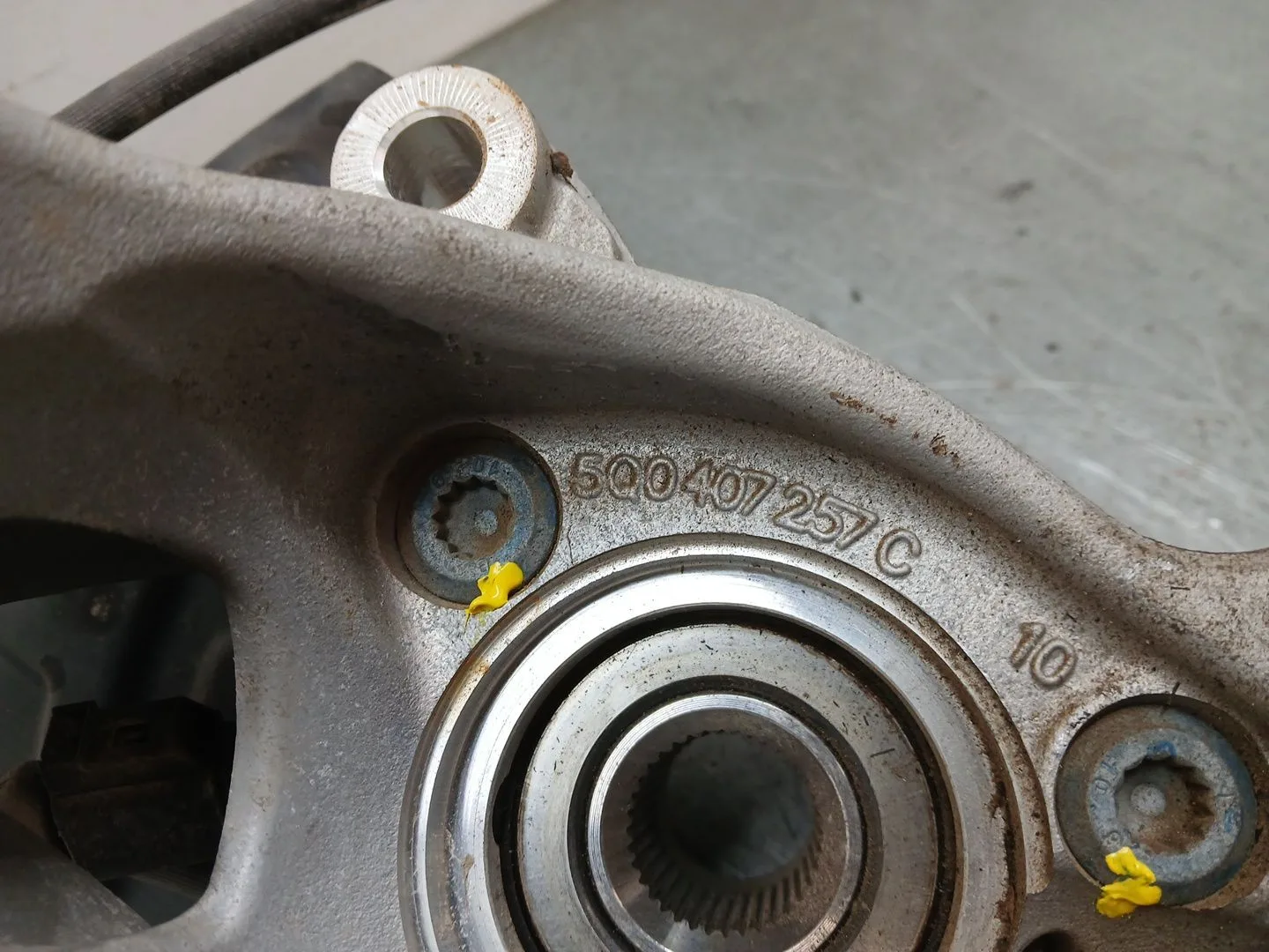 Mangueta Delantera Izquierda para Volkswagen Tiguan