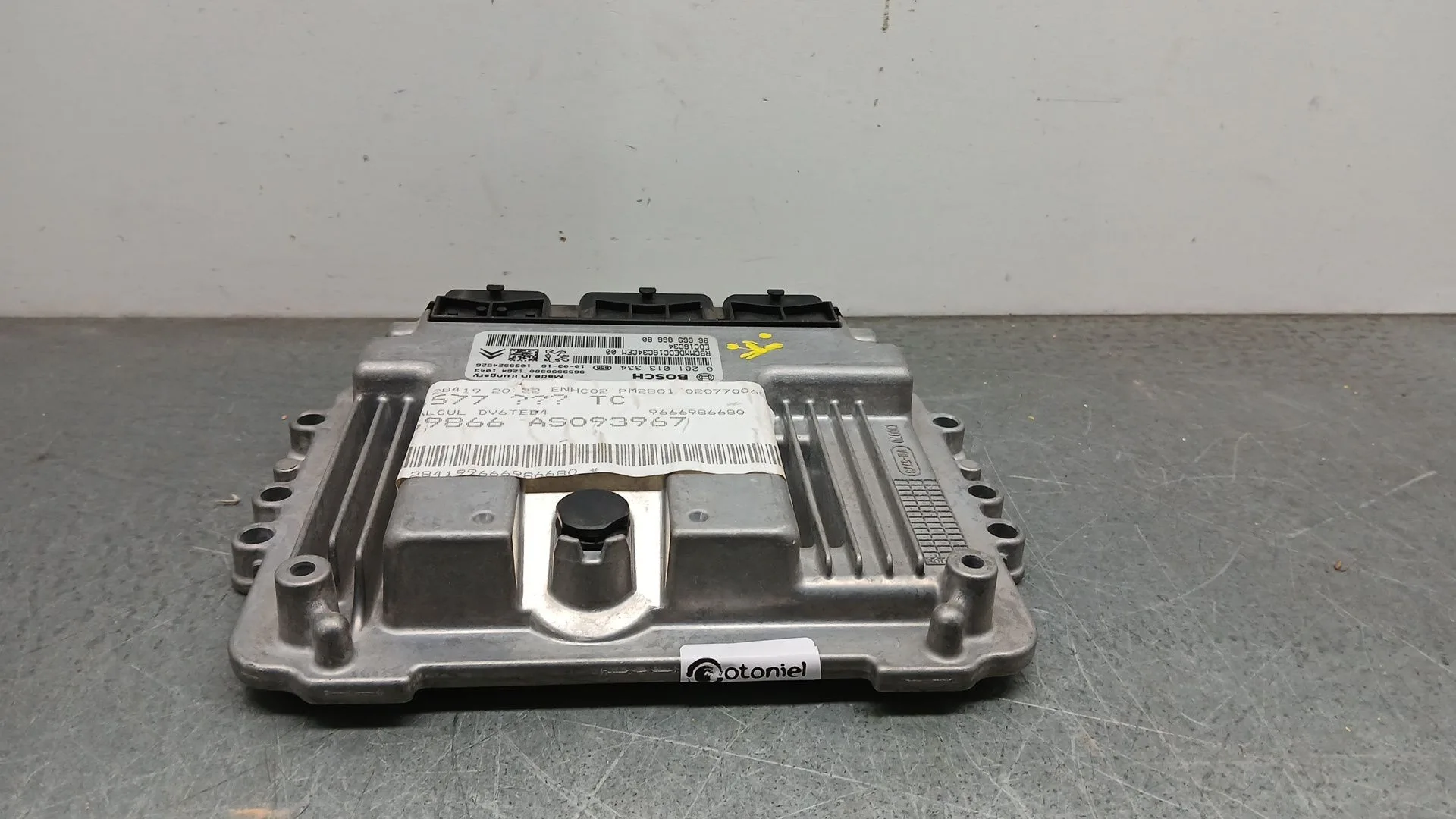 Centralita Motor Uce para Peugeot 5008