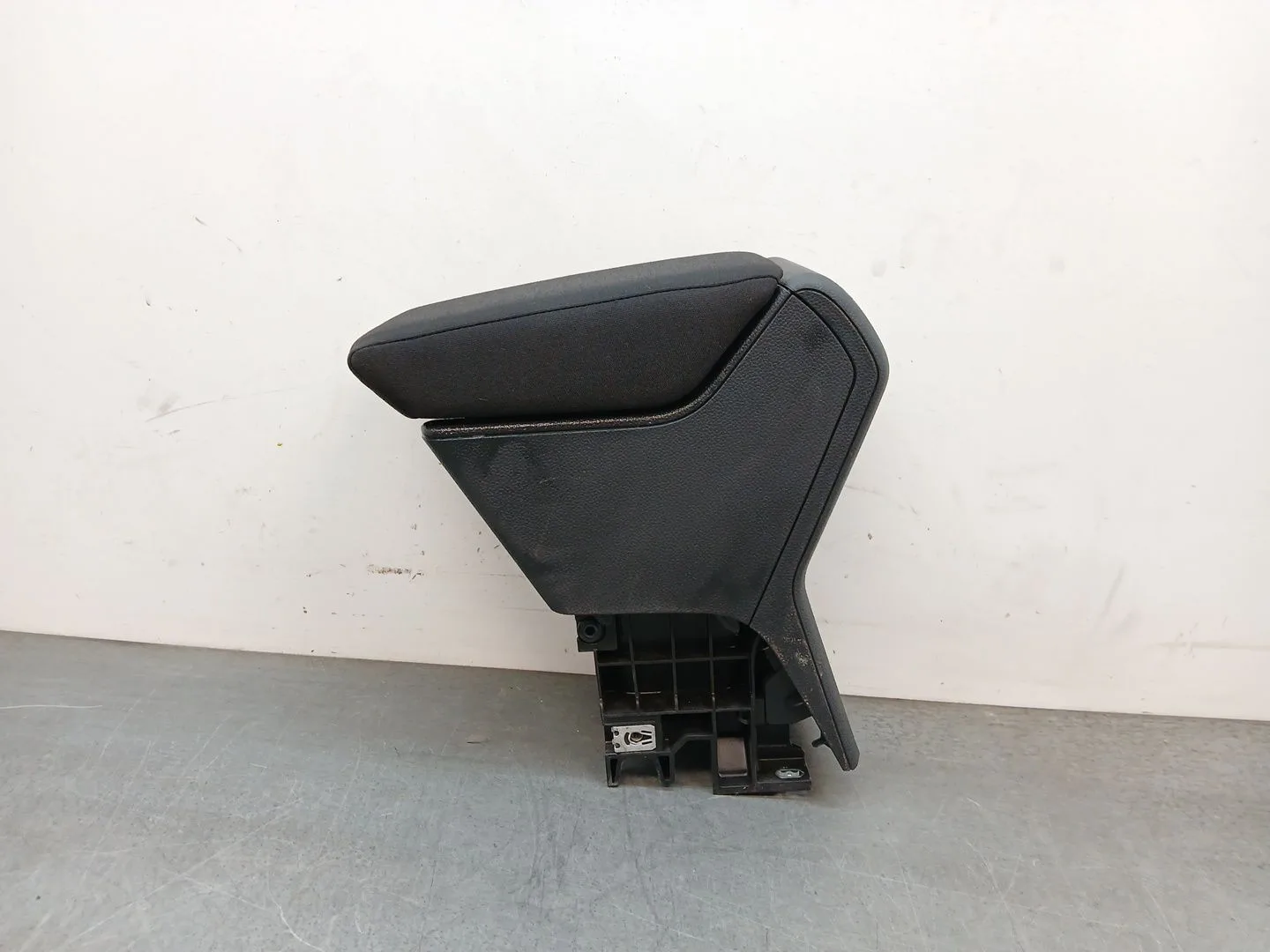 Apoyabrazos Central para Seat Arona (Kj7, Kjp)