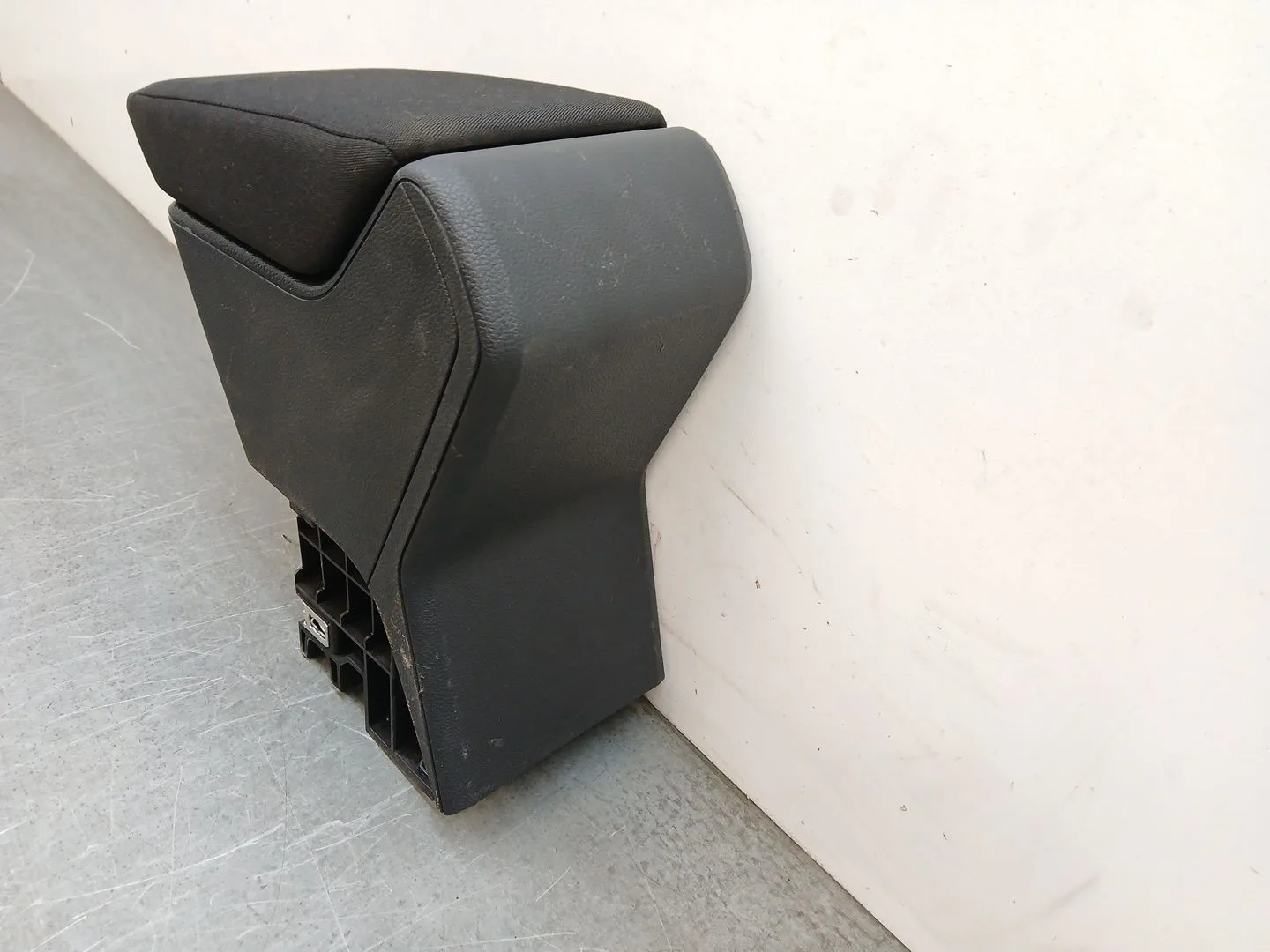 Apoyabrazos Central para Seat Arona (Kj7, Kjp)