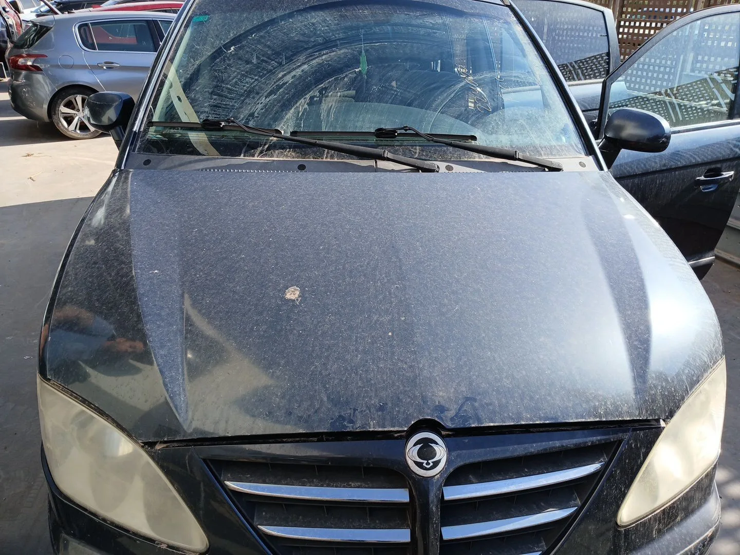 Capot para Ssangyong Rodius I