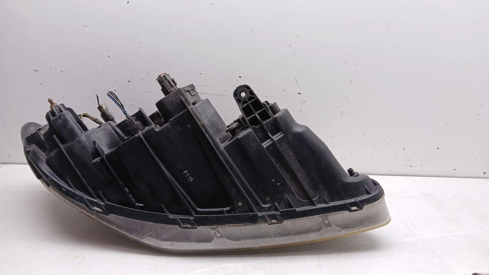 Faro Izquierdo para Ssangyong Rodius I