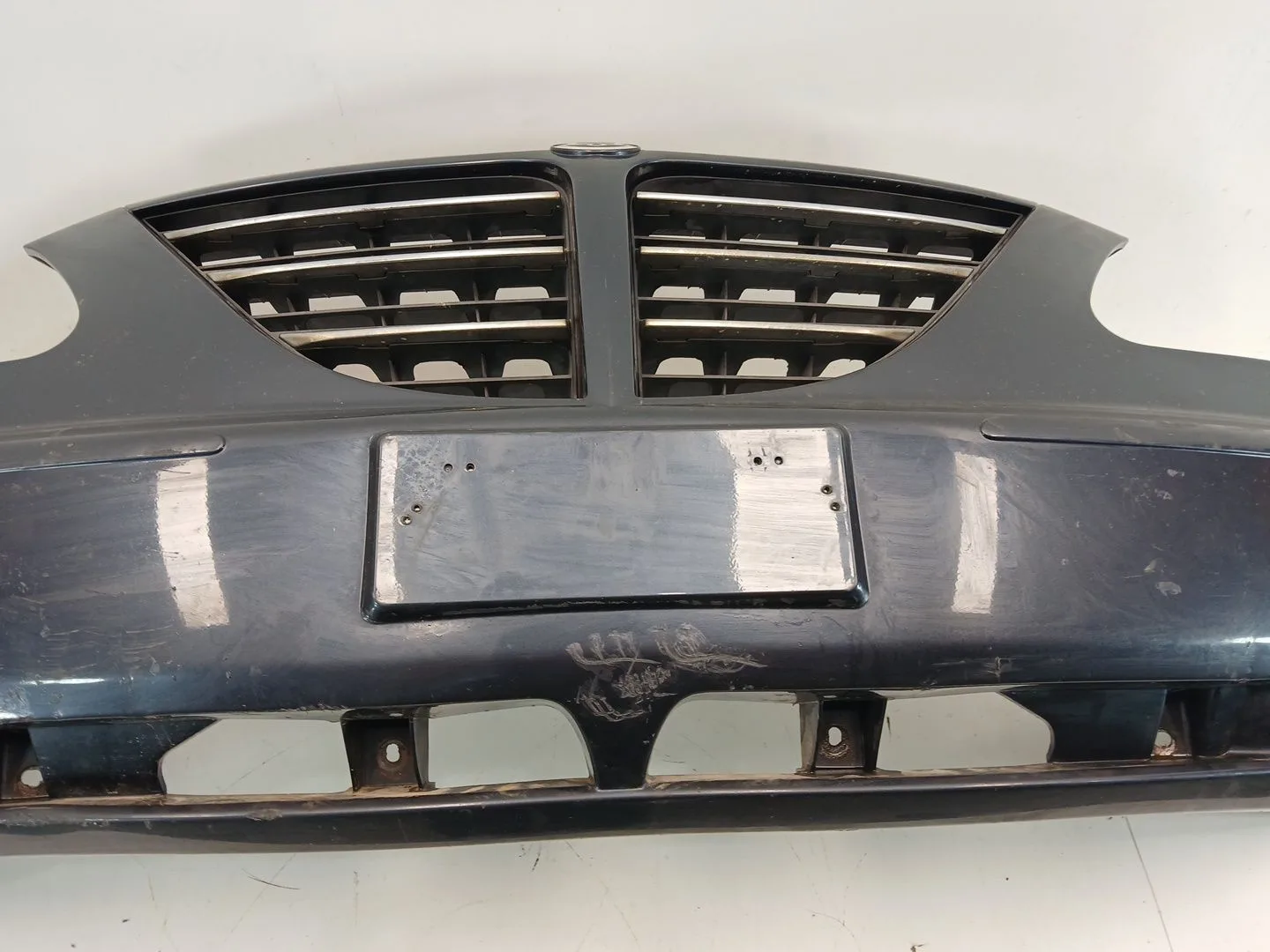 Paragolpes Delantero para Ssangyong Rodius I