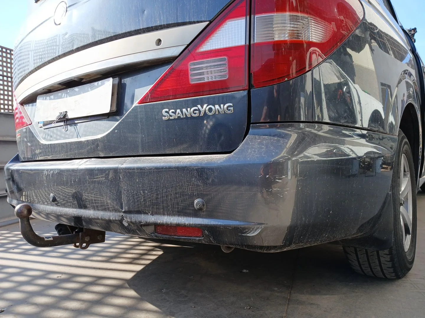 Paragolpes Trasero para Ssangyong Rodius I