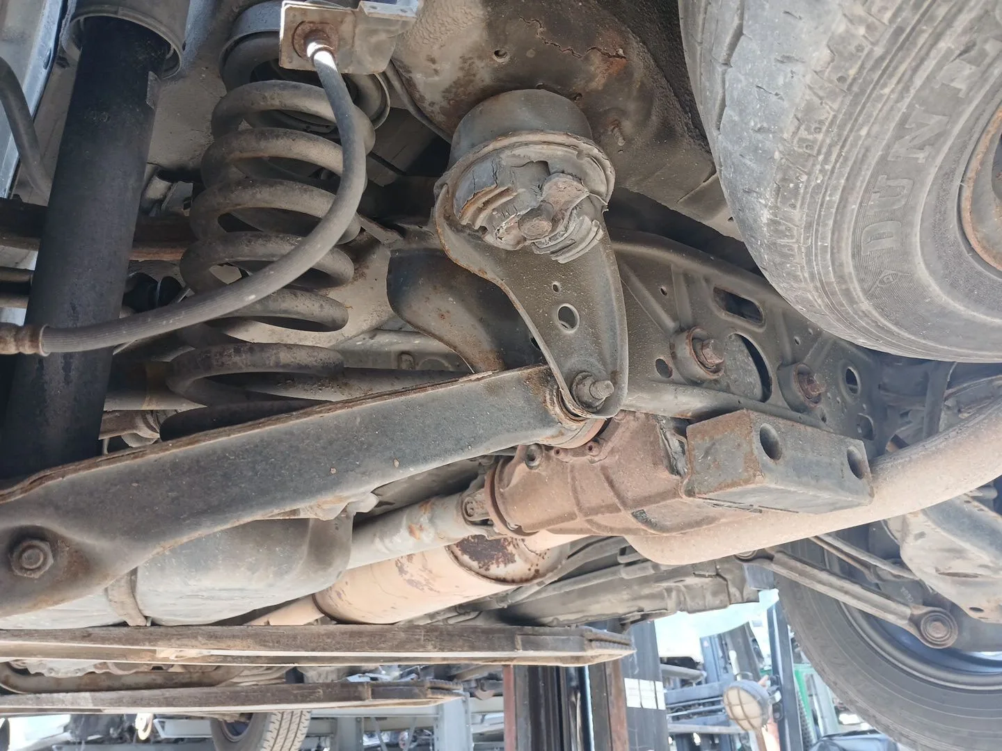 Puente Trasero para Ssangyong Rodius I