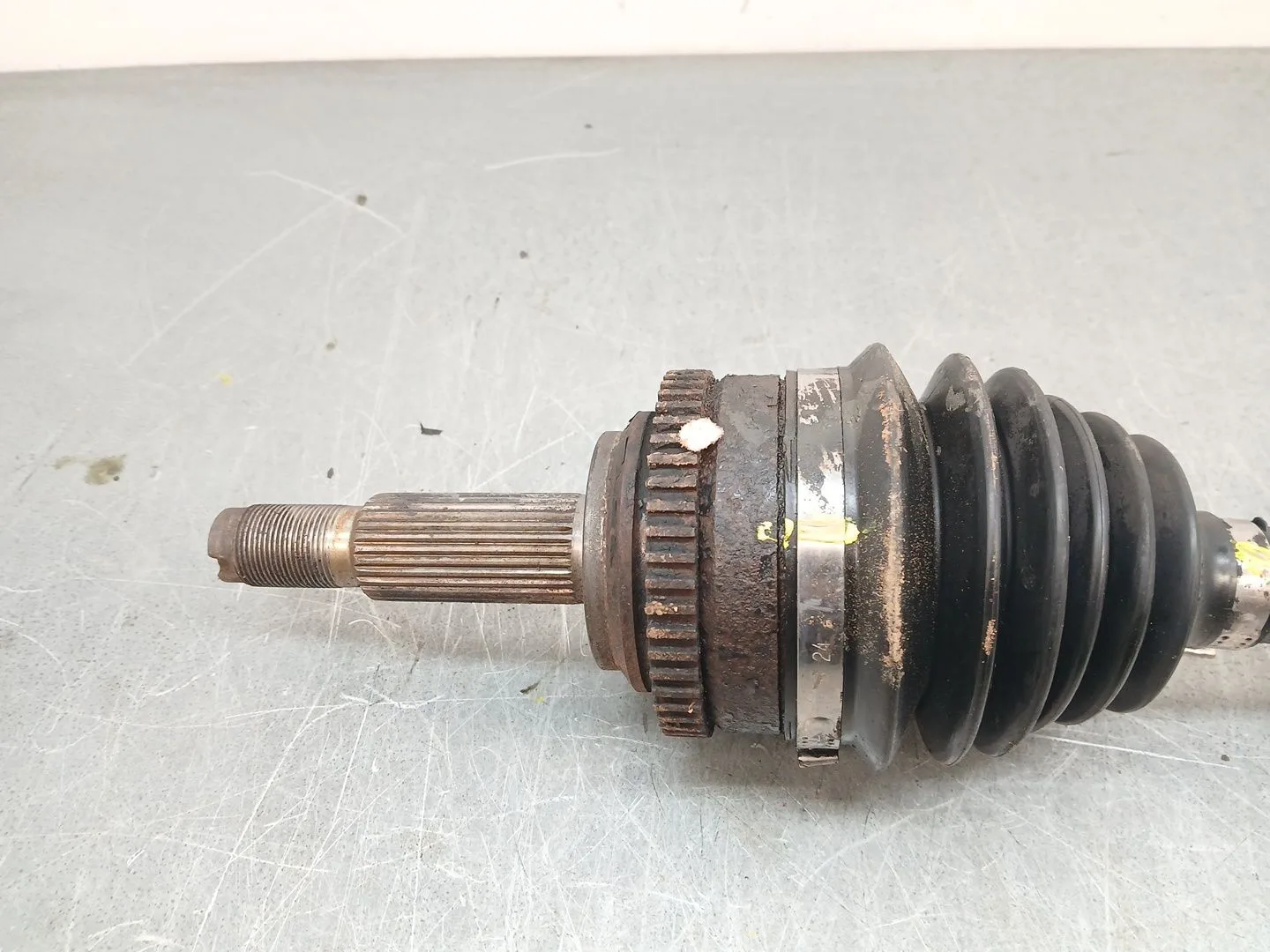 Transmision Delantera Izquierda para Ssangyong Rodius I