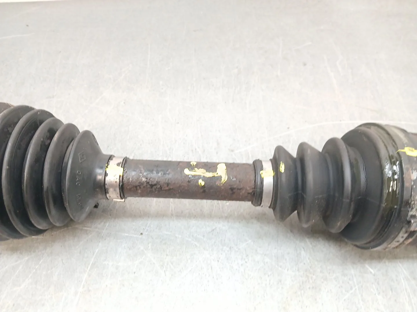 Transmision Delantera Izquierda para Ssangyong Rodius I