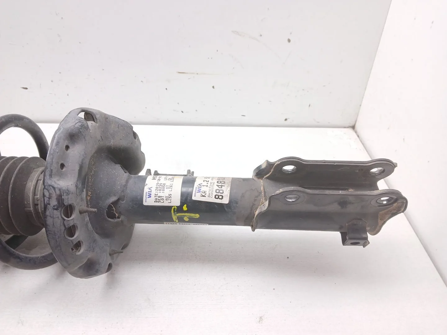 Amortiguador Delantero Izquierdo para Kia Stonic (Yb)
