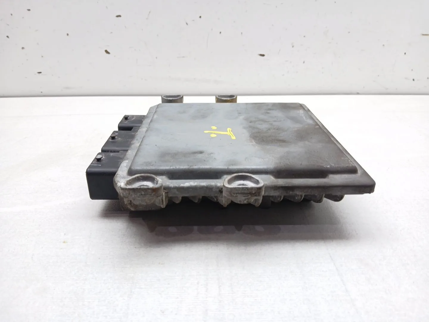 Centralita Motor Uce para Ford Fusion (Ju_)