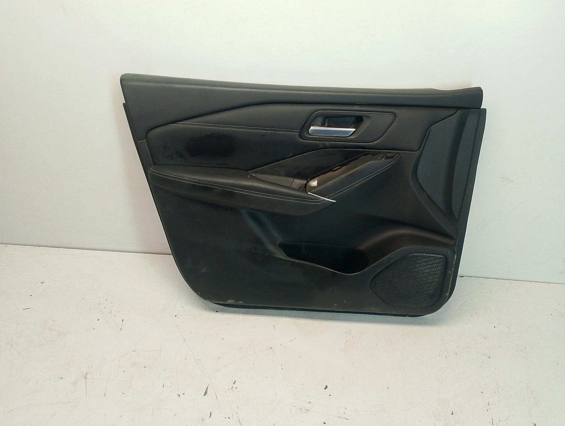 Guarnecido Puerta Delantera Izquierda para Nissan Qashqai Iii (J12)