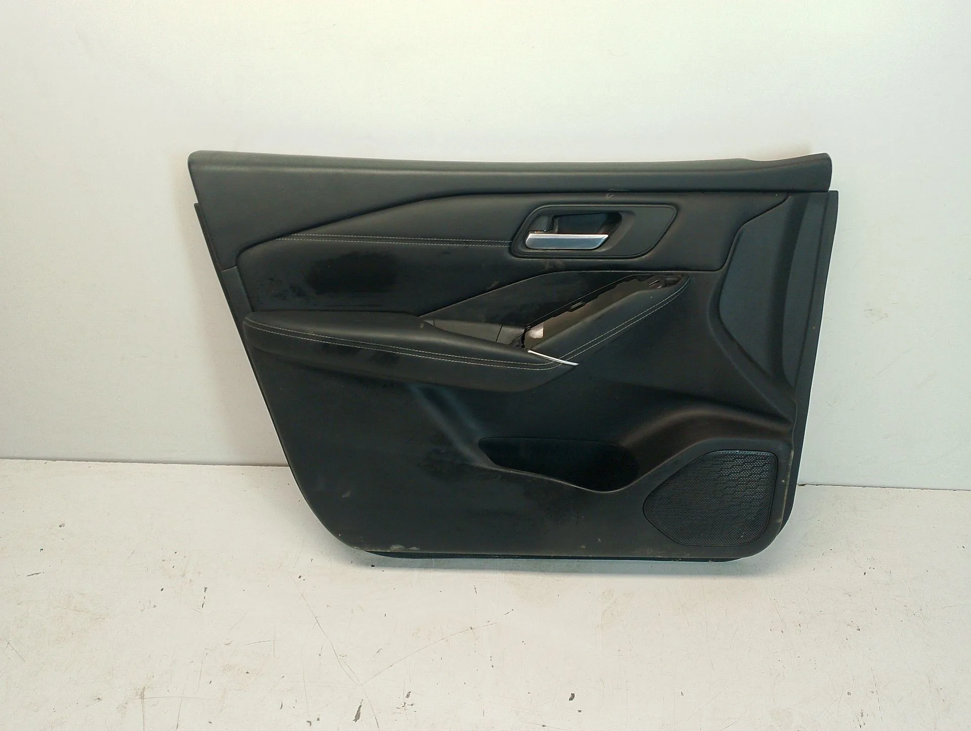 Guarnecido Puerta Delantera Izquierda para Nissan Qashqai Iii (J12)