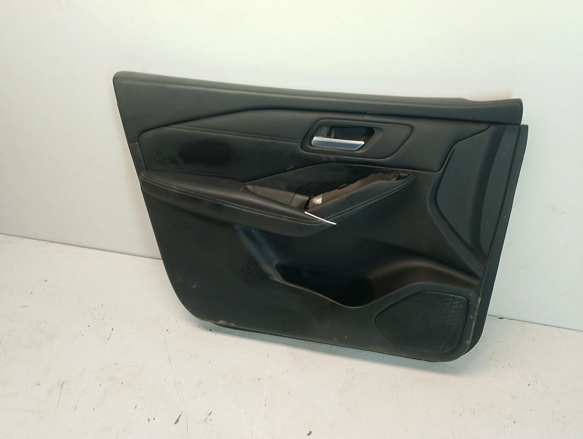 Guarnecido Puerta Delantera Izquierda para Nissan Qashqai Iii (J12)