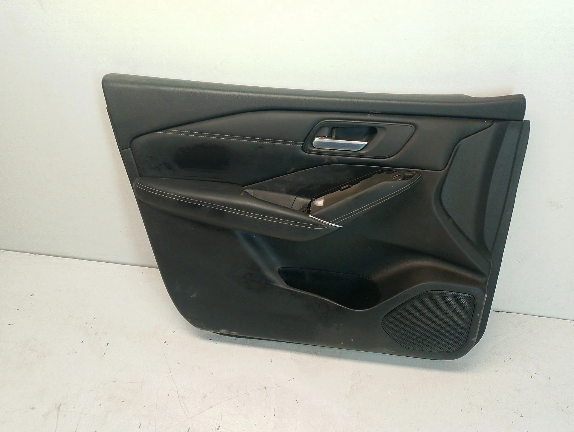Guarnecido Puerta Delantera Izquierda para Nissan Qashqai Iii (J12)
