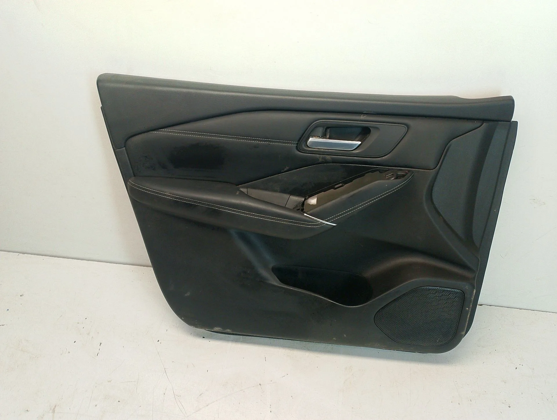 Guarnecido Puerta Delantera Izquierda para Nissan Qashqai Iii (J12)