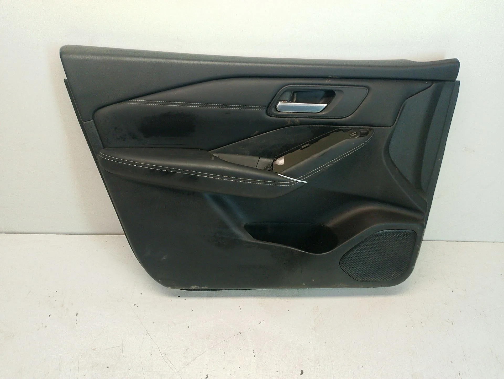 Guarnecido Puerta Delantera Izquierda para Nissan Qashqai Iii (J12)