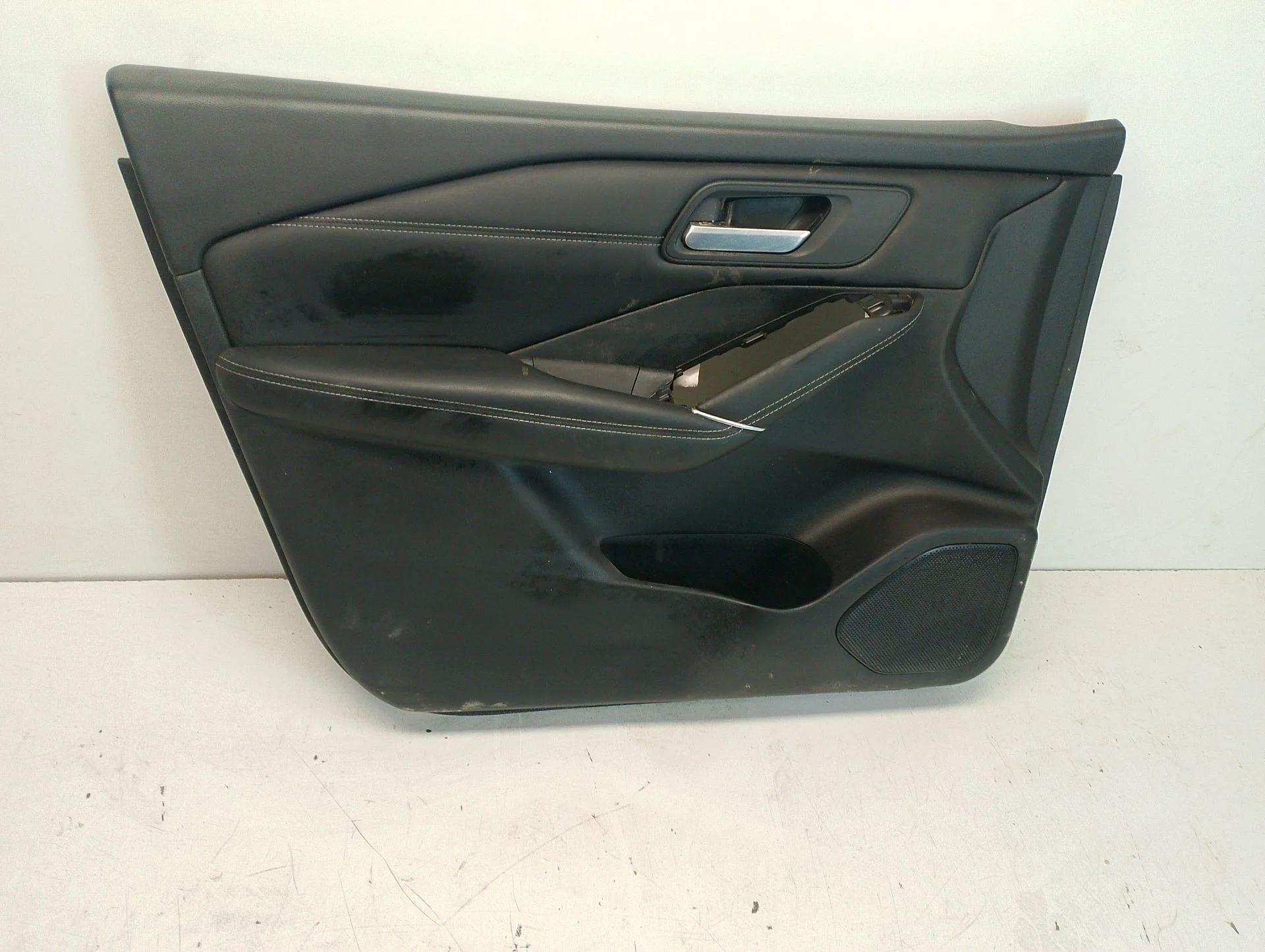 Guarnecido Puerta Delantera Izquierda para Nissan Qashqai Iii (J12)