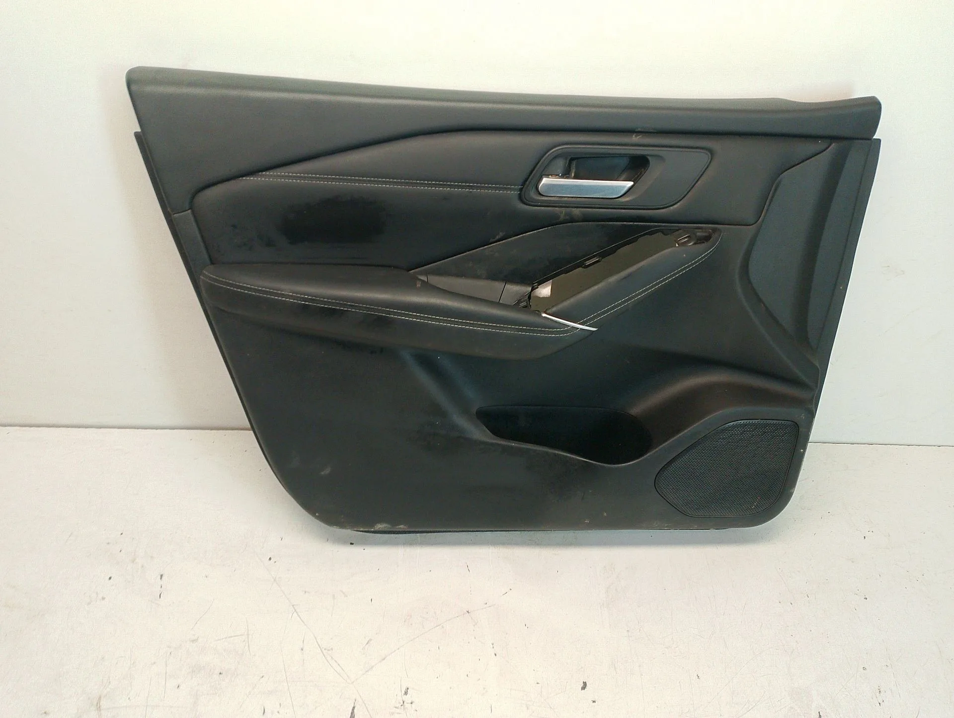 Guarnecido Puerta Delantera Izquierda para Nissan Qashqai Iii (J12)
