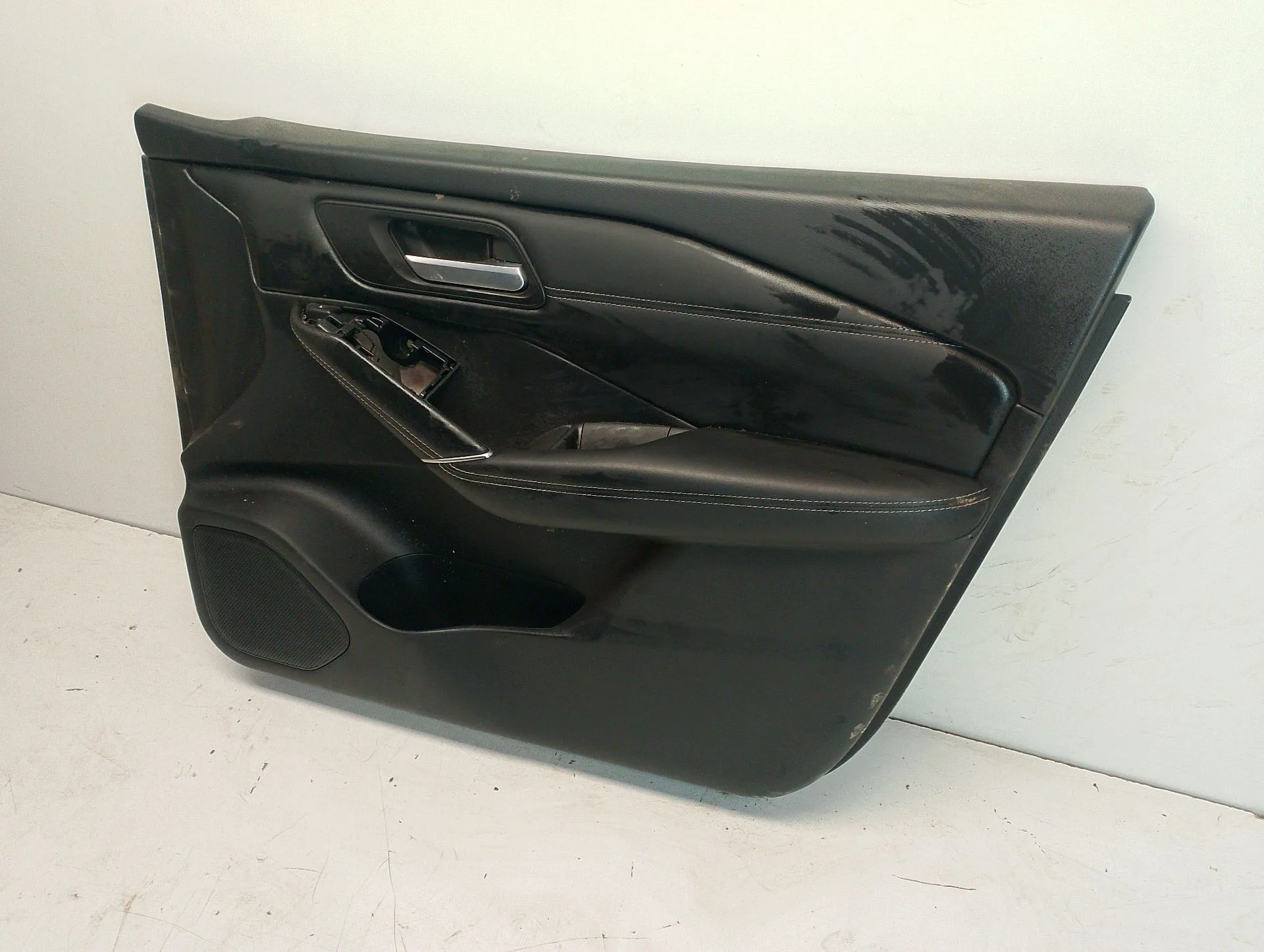 Guarnecido Puerta Delantera Derecha para Nissan Qashqai Iii (J12)