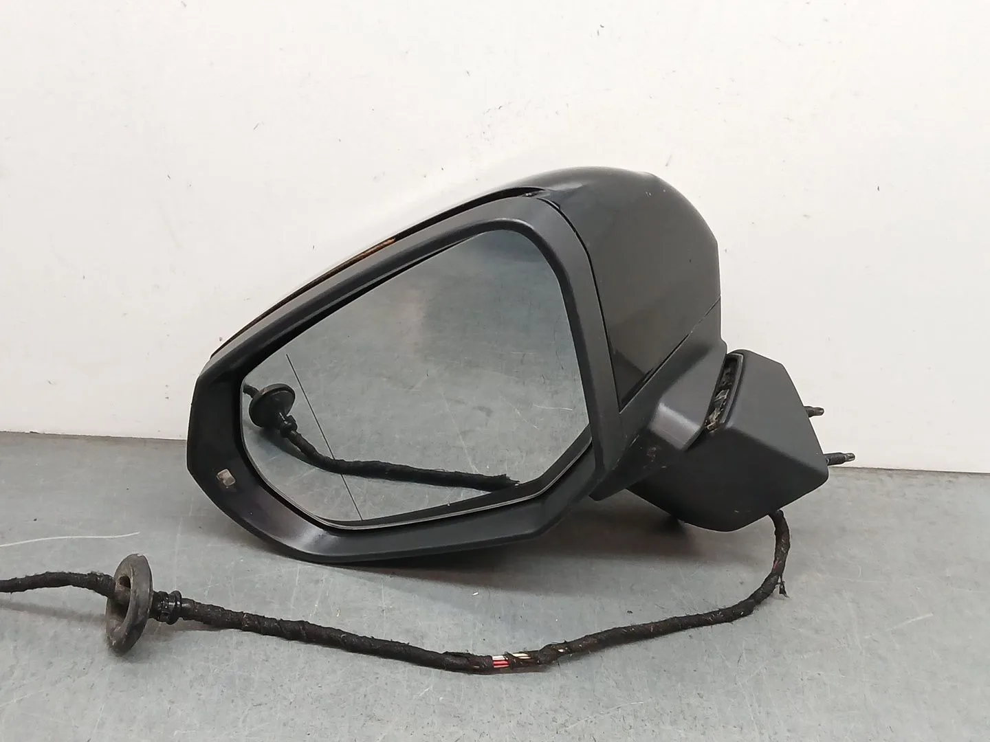 Retrovisor Izquierdo para Audi Q2 (Gab, Gag)