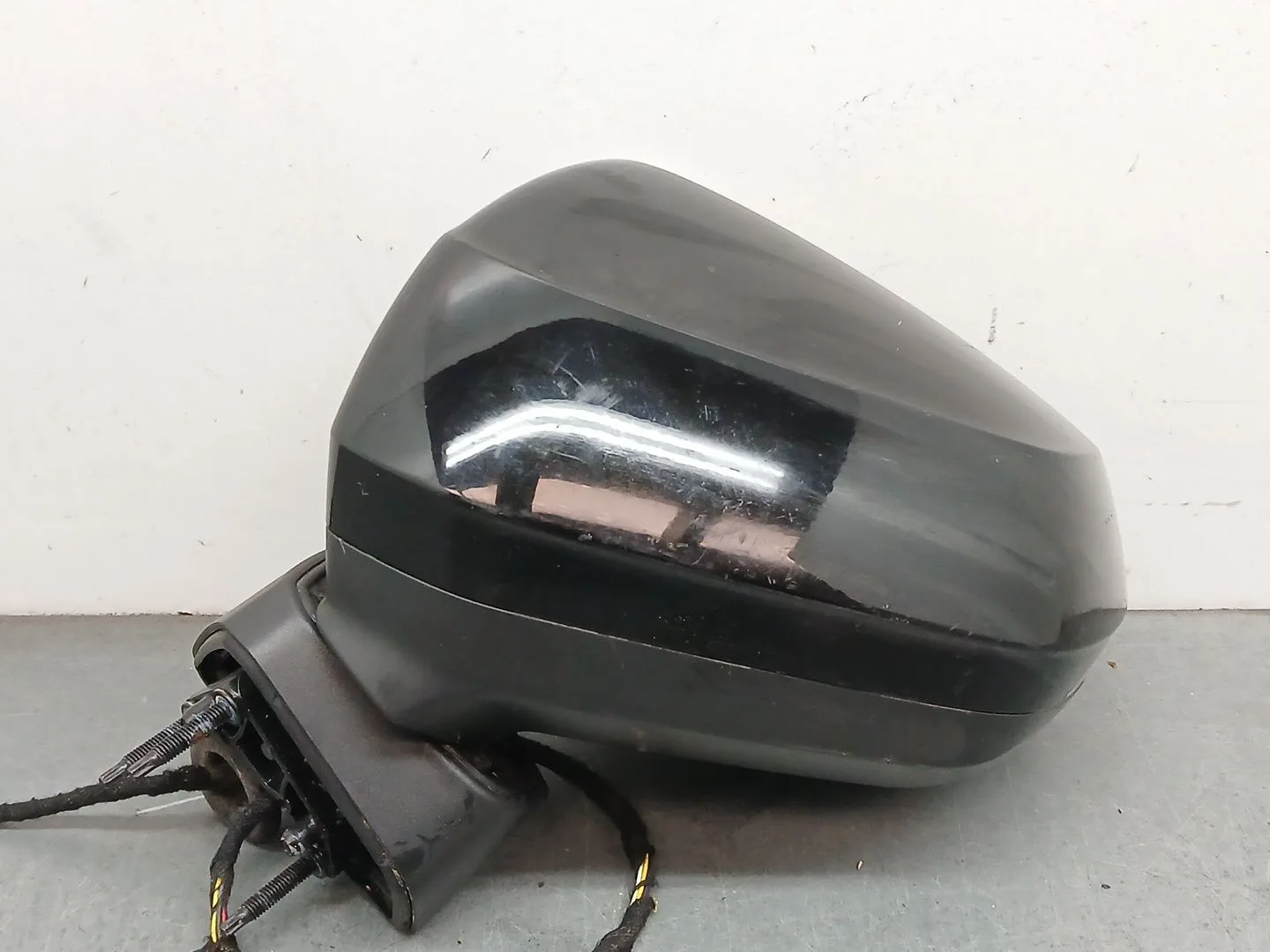 Retrovisor Izquierdo para Audi Q2 (Gab, Gag)