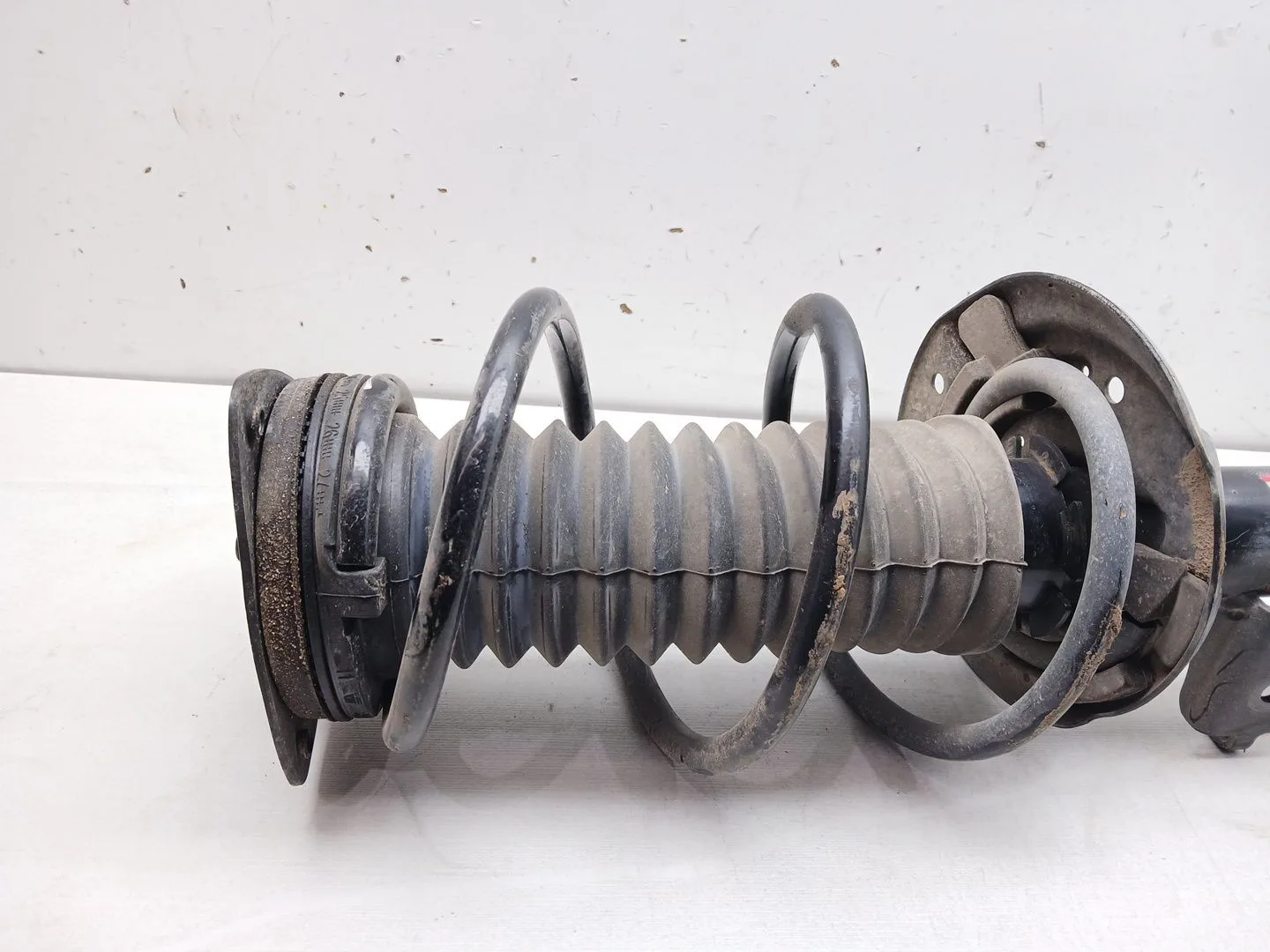 Amortiguador Delantero Izquierdo para Nissan Qashqai Iii (J12)