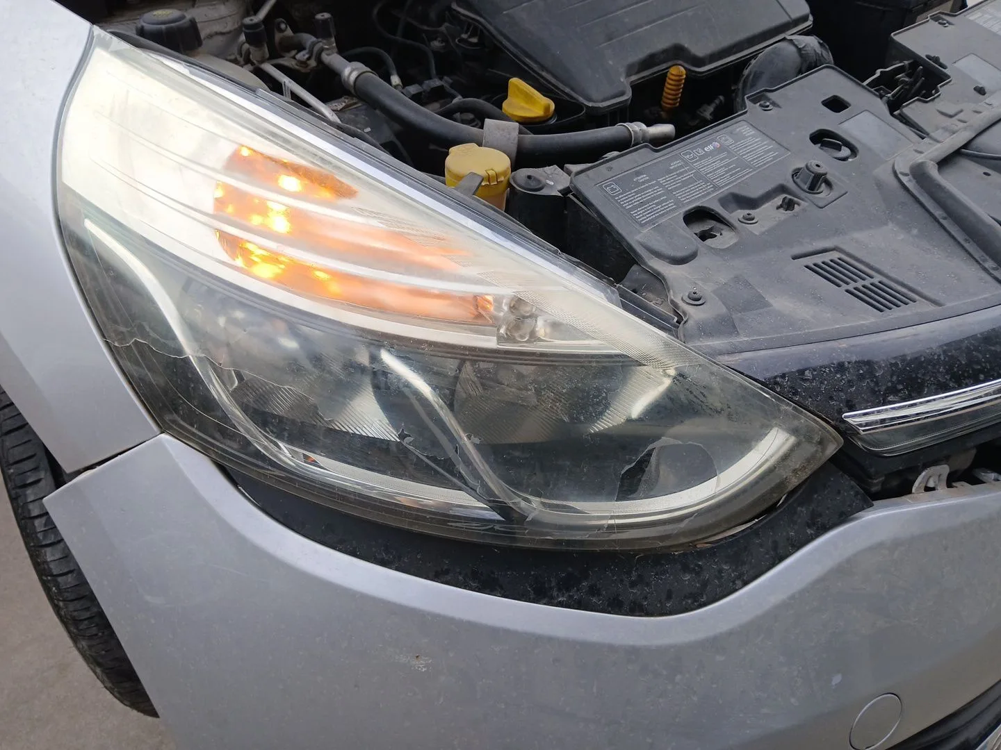 Faro Derecho para Renault Clio Iv (Bh_)