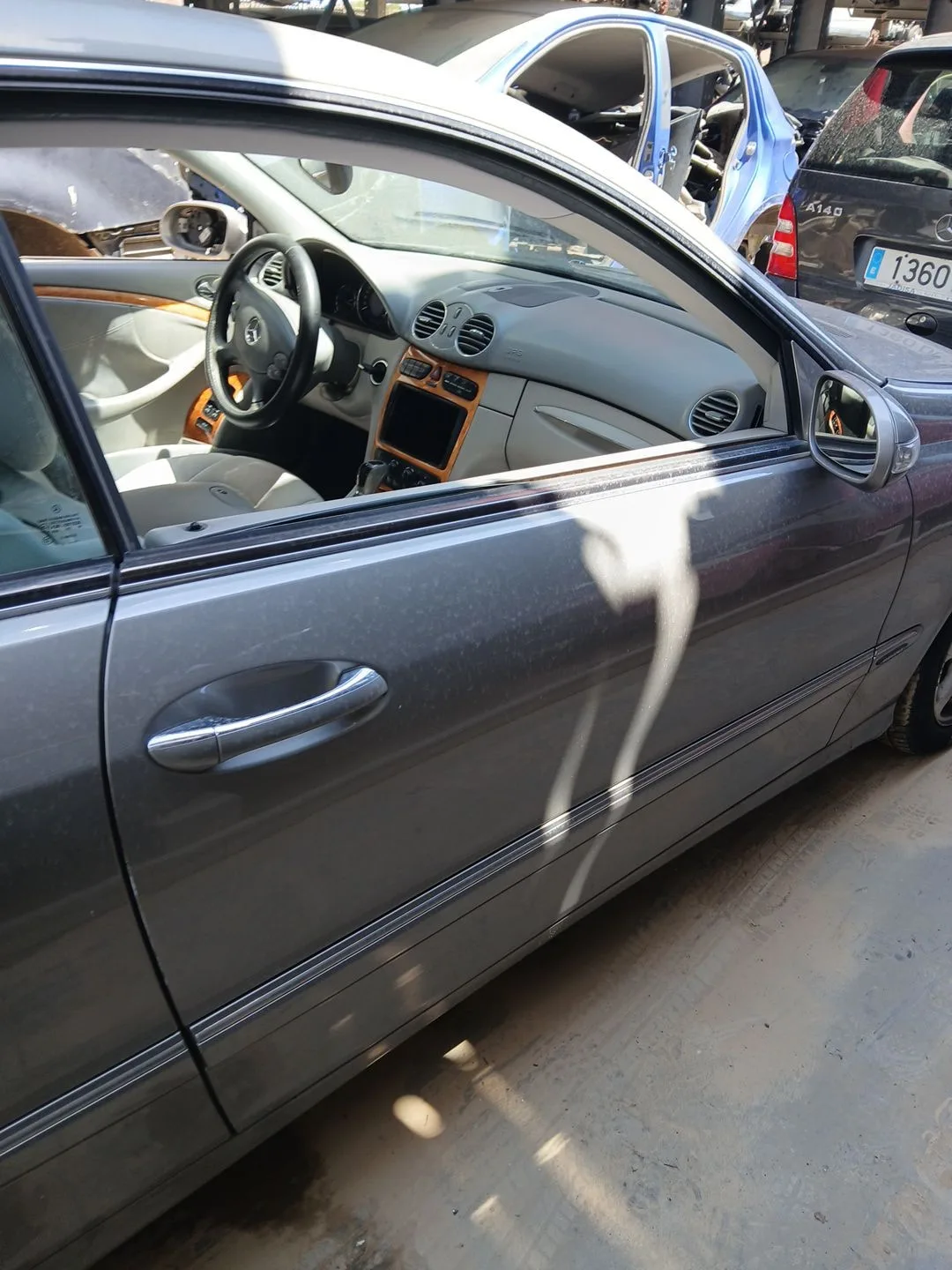 Puerta Delantera Derecha para Mercedes-Benz Clk (C209)