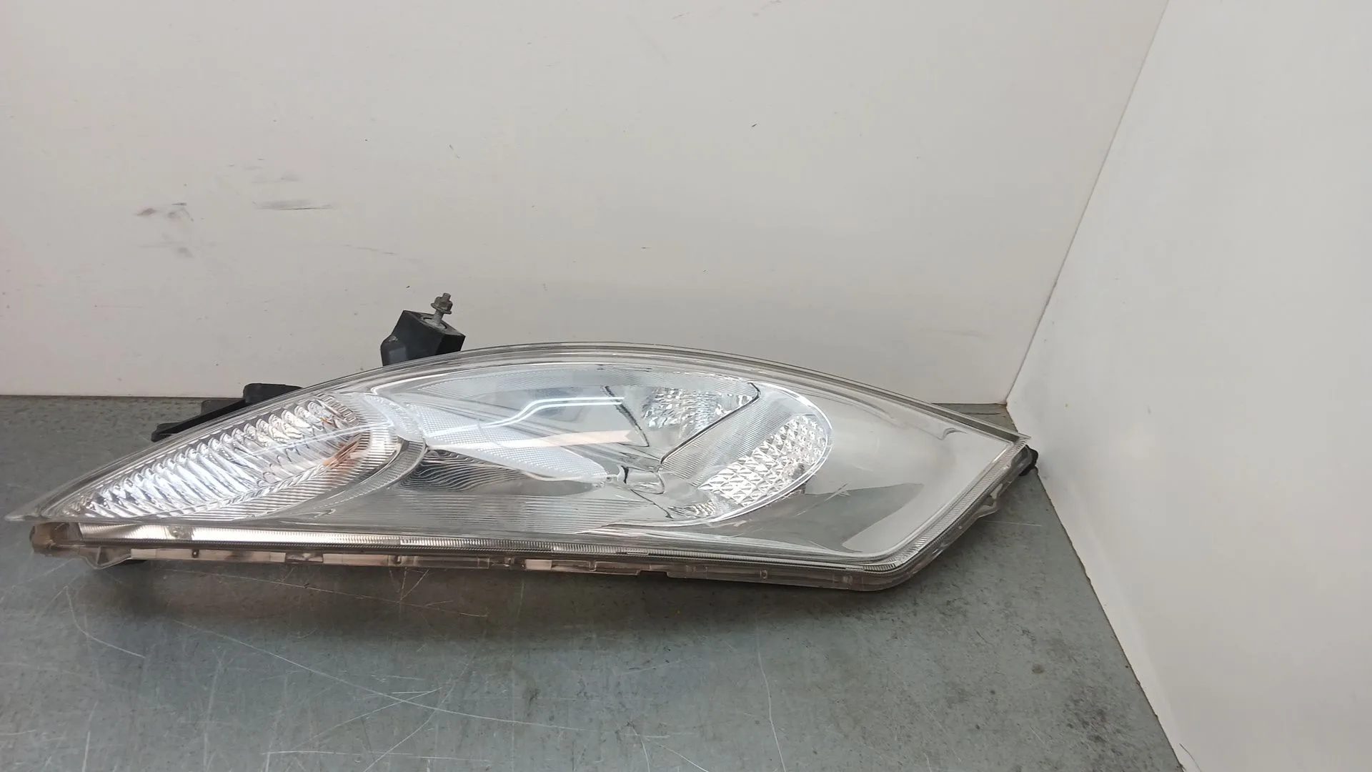 Faro Derecho para Nissan Juke (F15)
