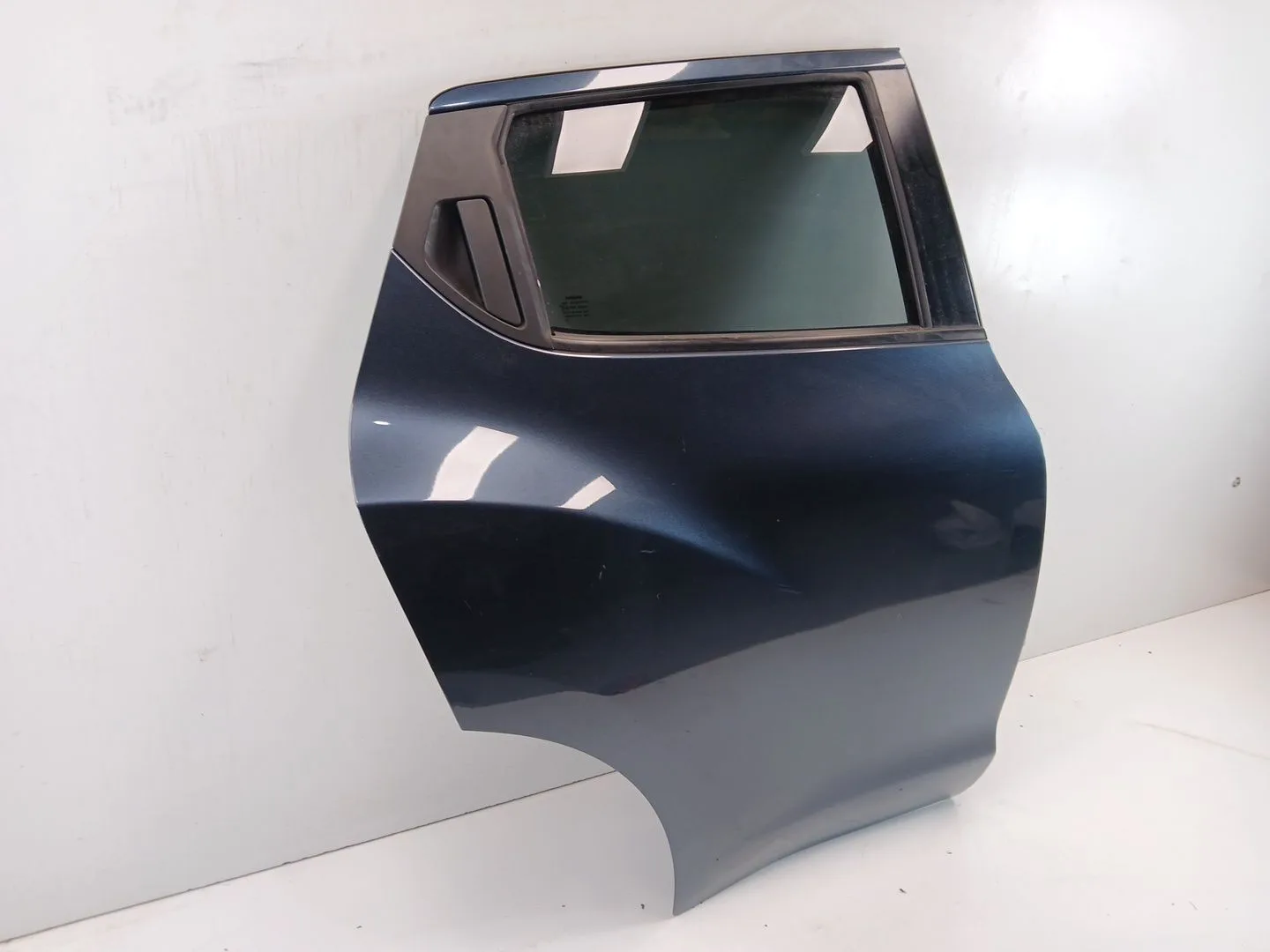 Puerta Trasera Derecha para Nissan Juke (F15)