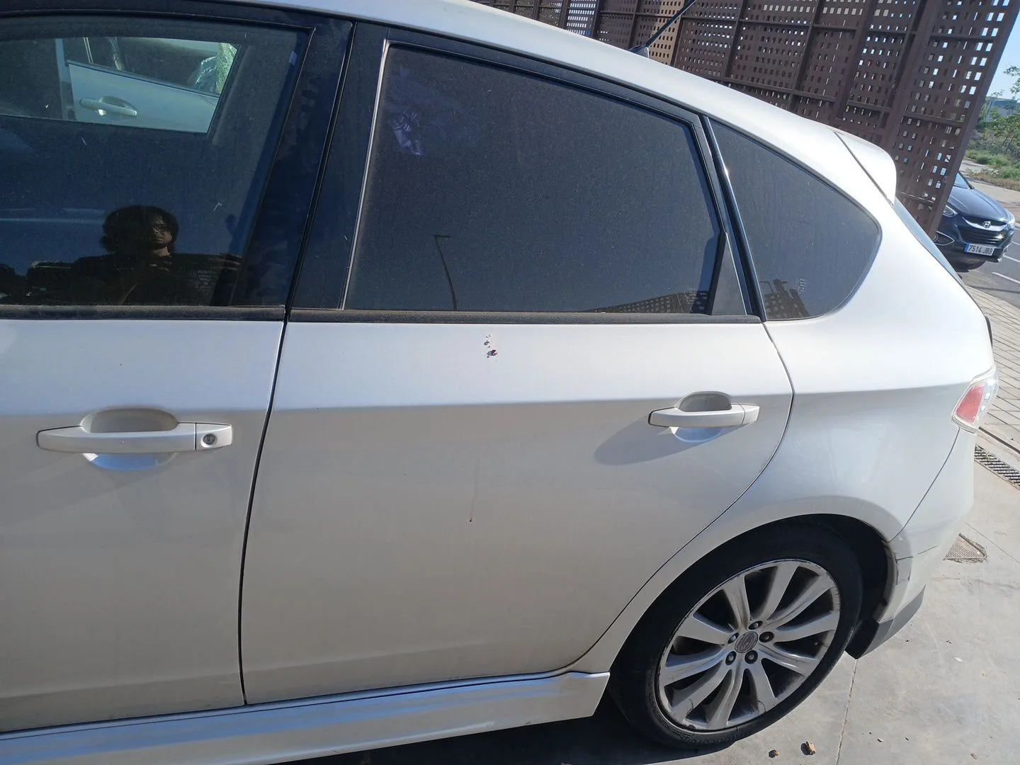 Puerta Trasera Izquierda para Subaru Impreza Hatchback (Gr, Gh, G3)