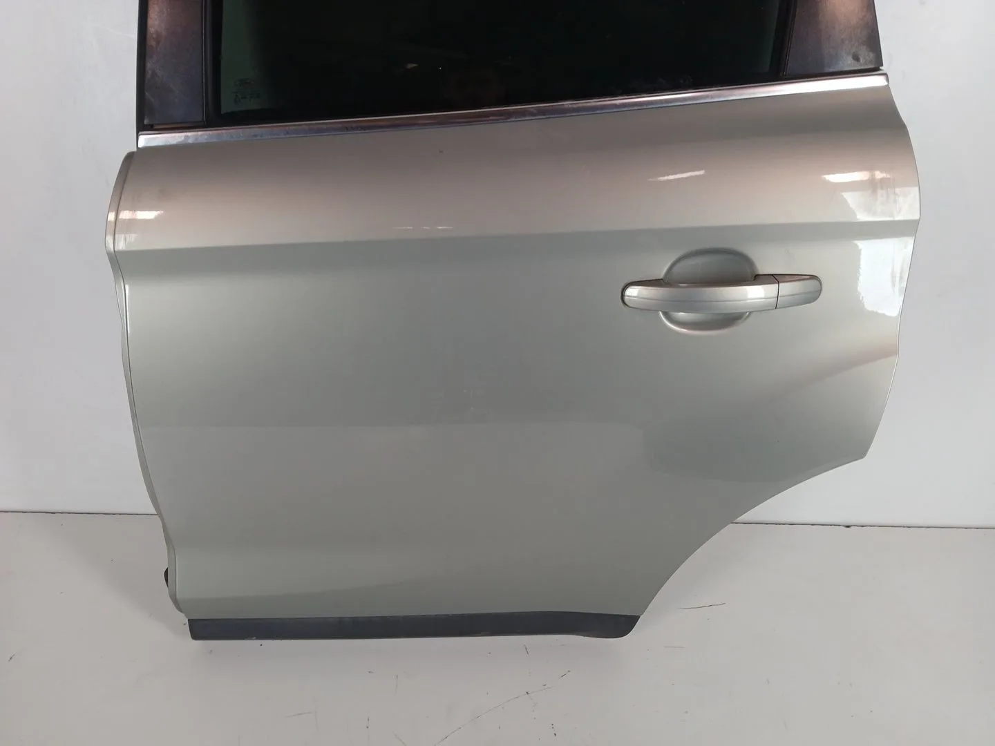 Puerta Trasera Izquierda para Ford Kuga I