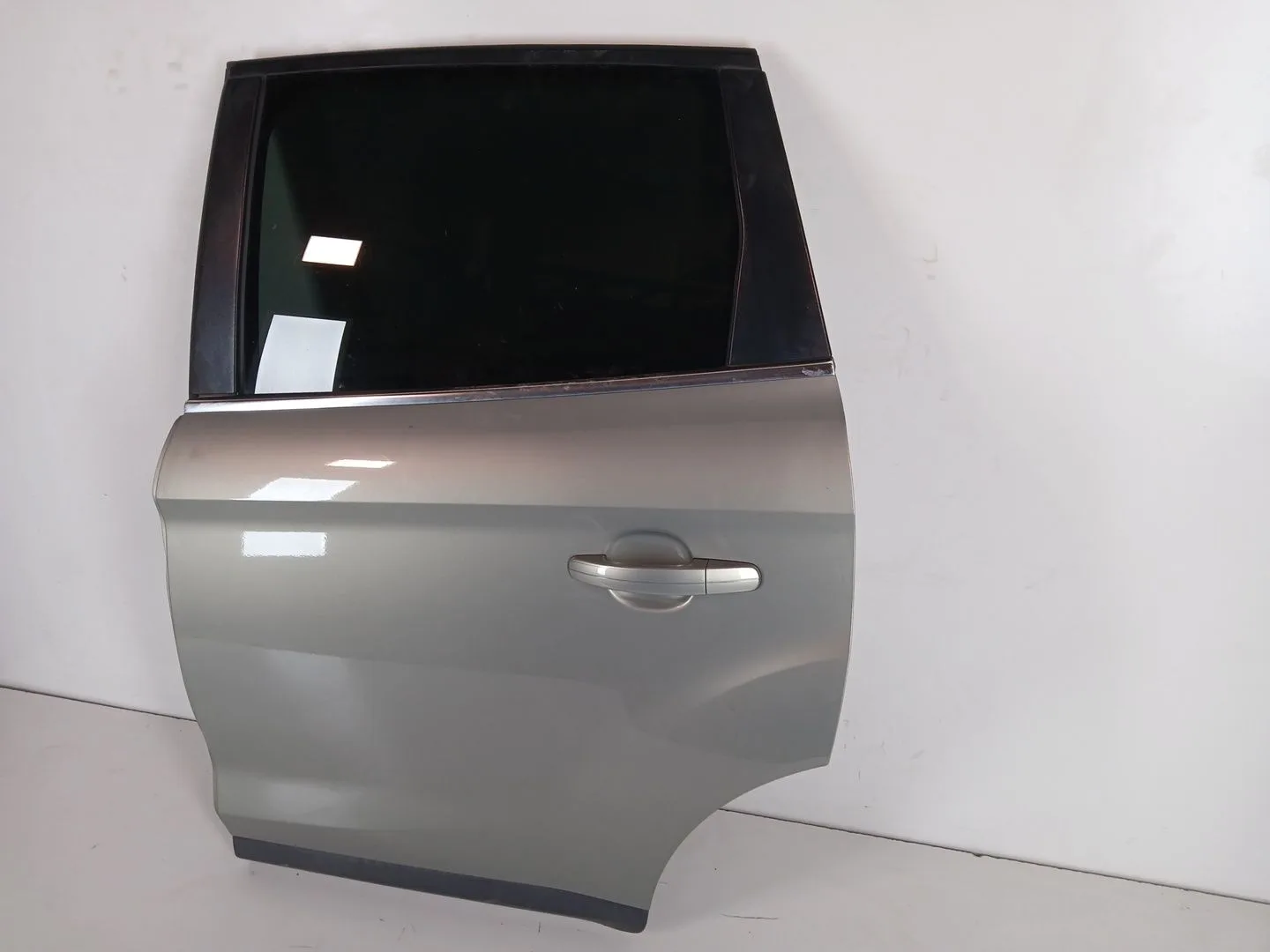 Puerta Trasera Izquierda para Ford Kuga I