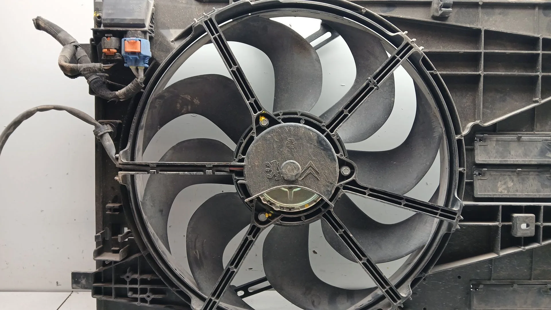 Electroventilador para Peugeot 3008 Ii Suv (Mc_, Mr_, Mj_, M4_)