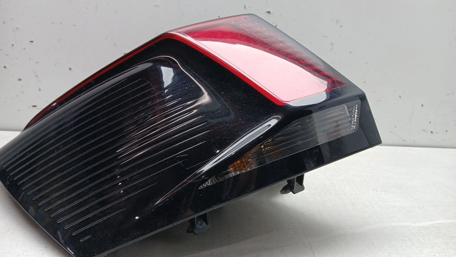 Piloto Trasero Izquierdo para Peugeot 3008 Ii Suv (Mc_, Mr_, Mj_, M4_)