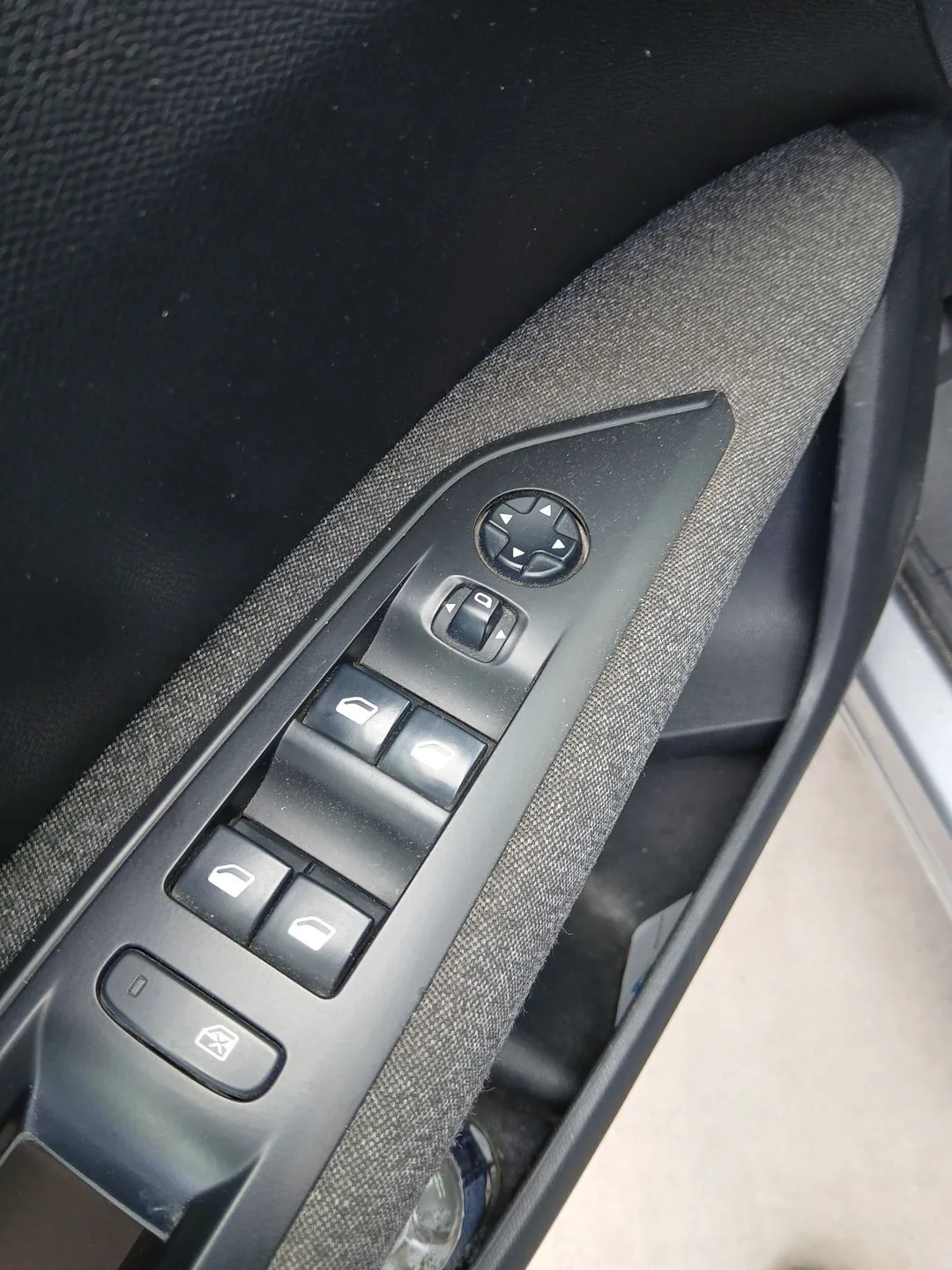 Mando Elevalunas Delantero Izquierdo para Peugeot 3008 Ii Suv (Mc_, Mr_, Mj_, M4_)
