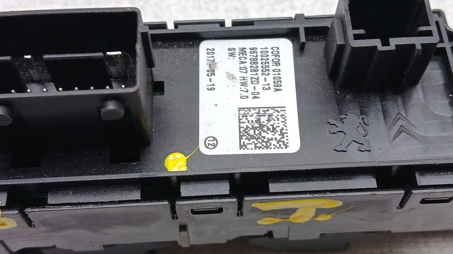 Mando Elevalunas Delantero Izquierdo para Peugeot 3008 Ii Suv (Mc_, Mr_, Mj_, M4_)