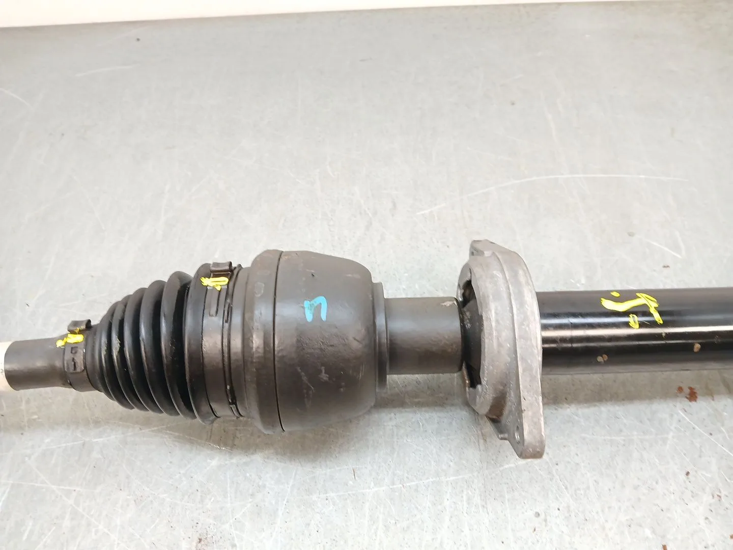 Transmision Delantera Derecha para Mercedes-Benz Clase B Sports Tourer (W246, W242)