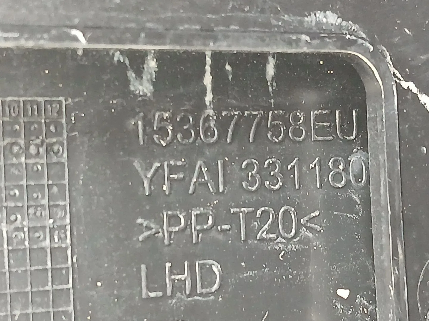 Guantera para Mercedes-Benz Gla (H247)
