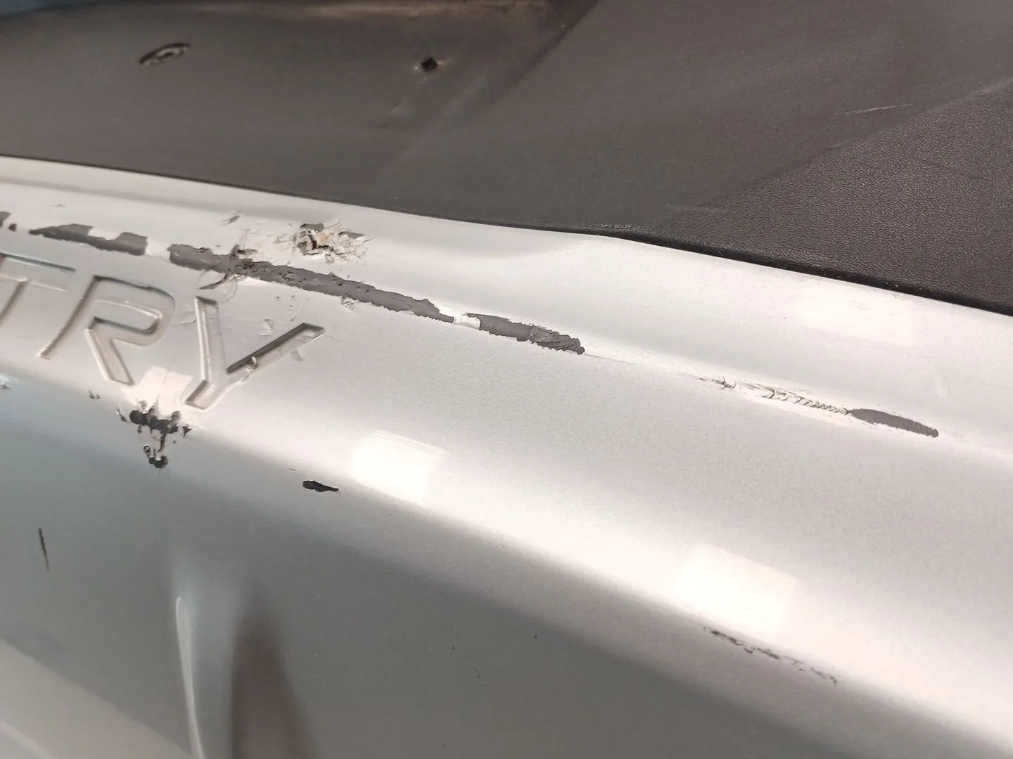 Paragolpes Trasero para Volvo V40 Hatchback (525)