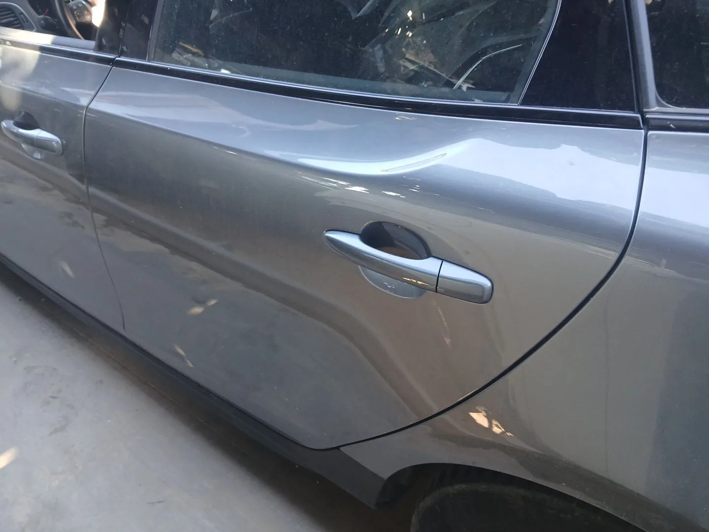 Puerta Trasera Izquierda para Volvo V40 Hatchback (525)