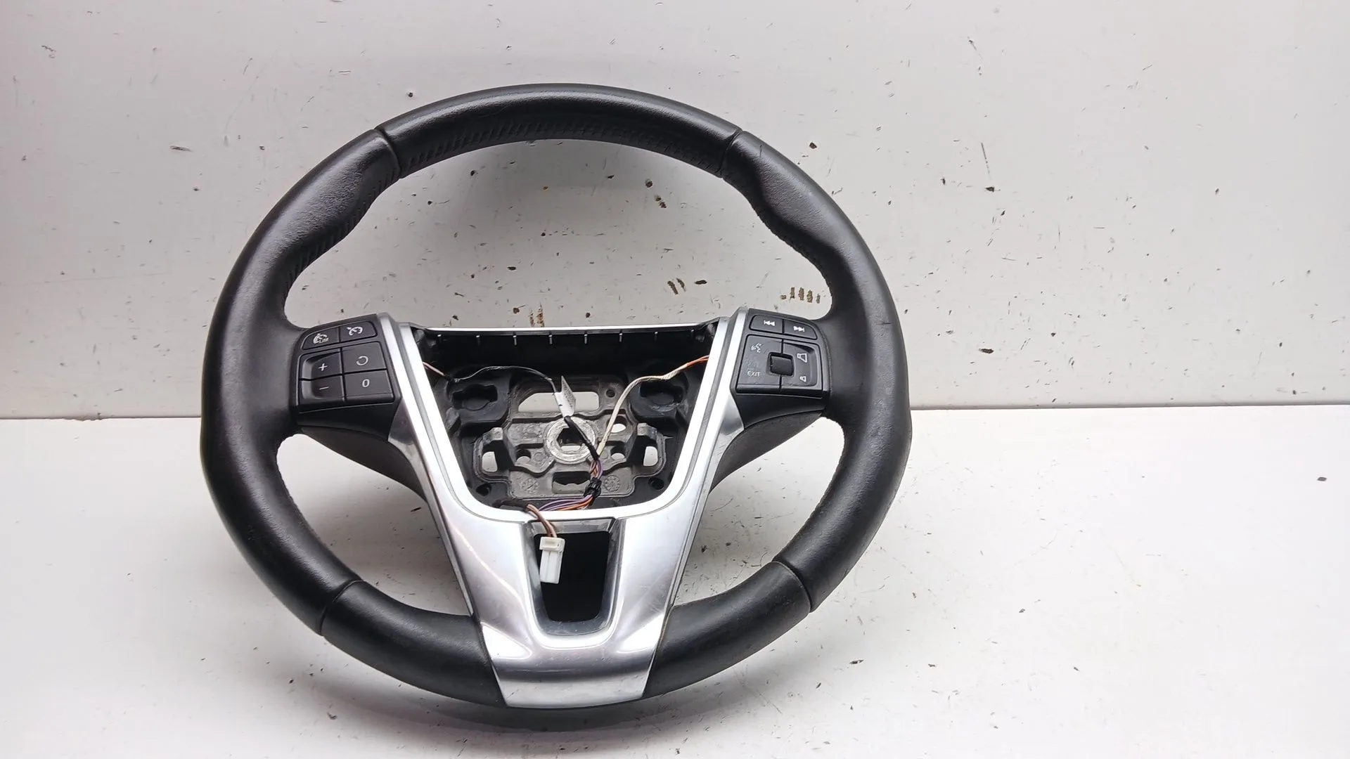Volante para Volvo V40 Hatchback (525)