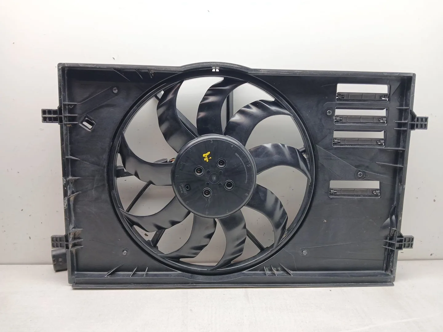 Electroventilador para Seat Leon Sportstourer (Kl8, Kld)
