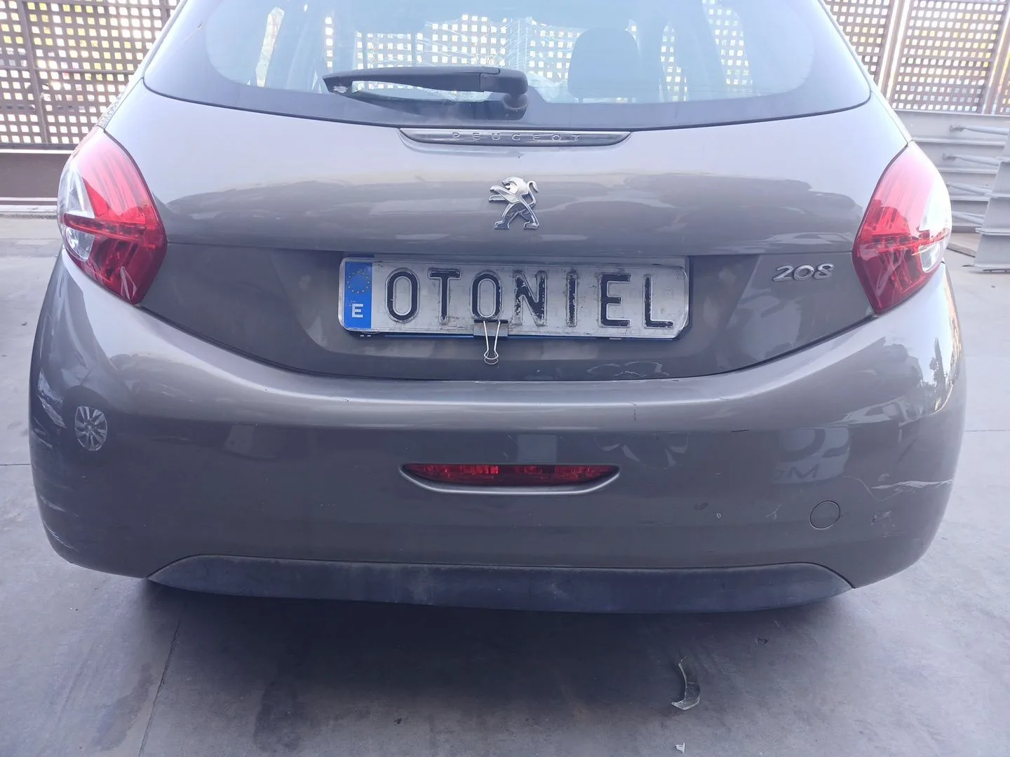 Paragolpes Trasero para Peugeot 208 I (Ca_, Cc_)
