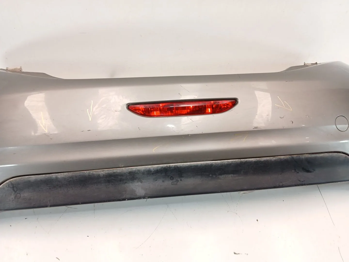 Paragolpes Trasero para Peugeot 208 I (Ca_, Cc_)