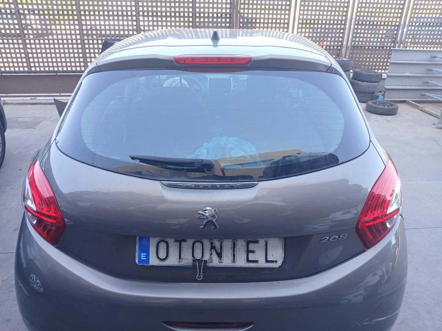 Porton Trasero para Peugeot 208 I (Ca_, Cc_)