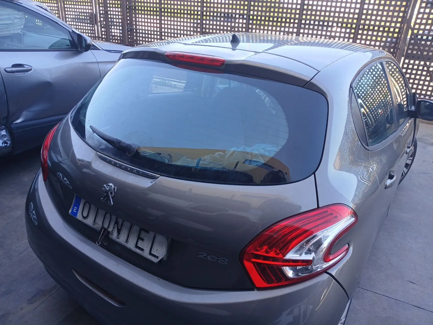 Porton Trasero para Peugeot 208 I (Ca_, Cc_)