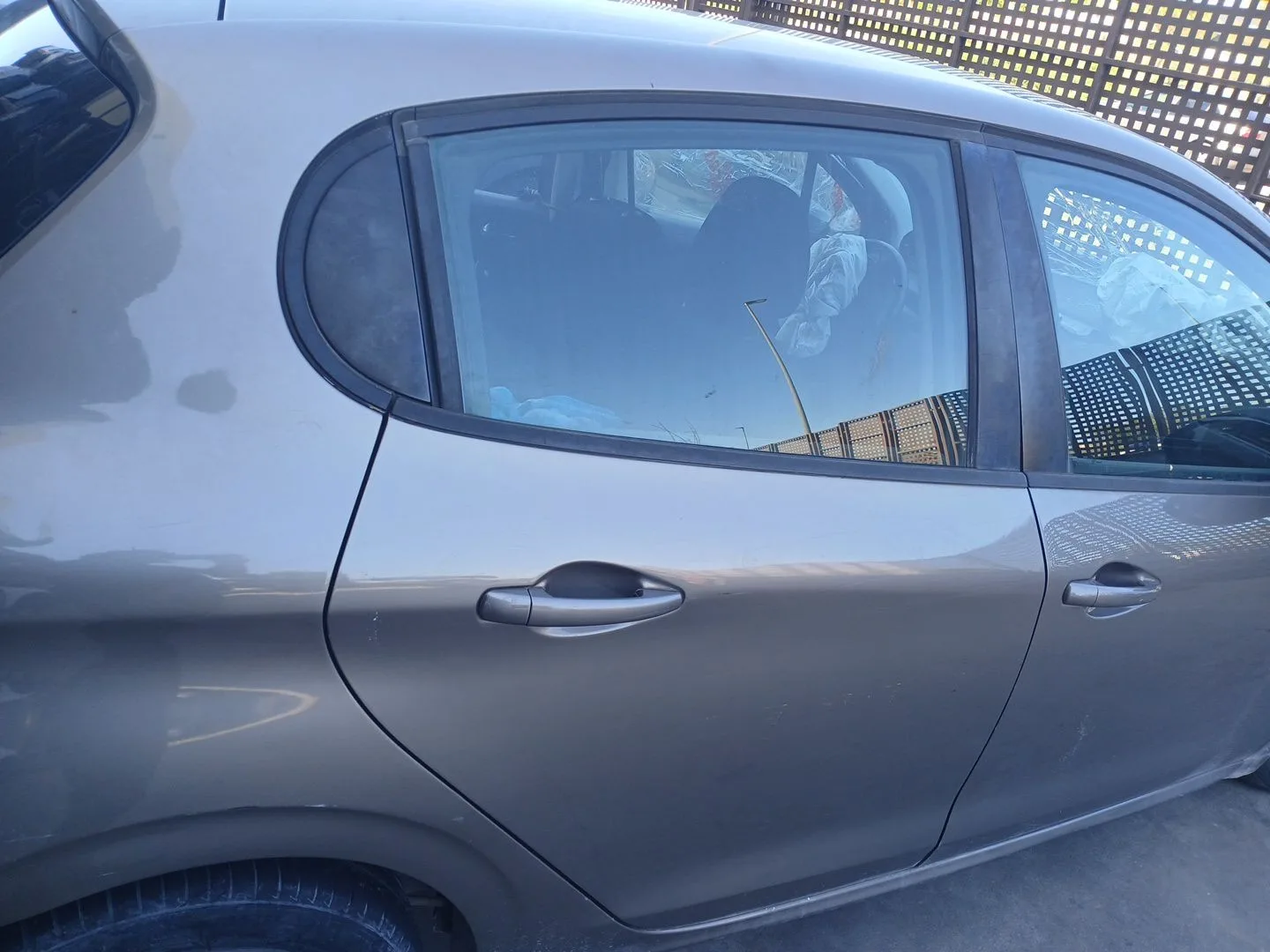 Puerta Trasera Derecha para Peugeot 208 I (Ca_, Cc_)