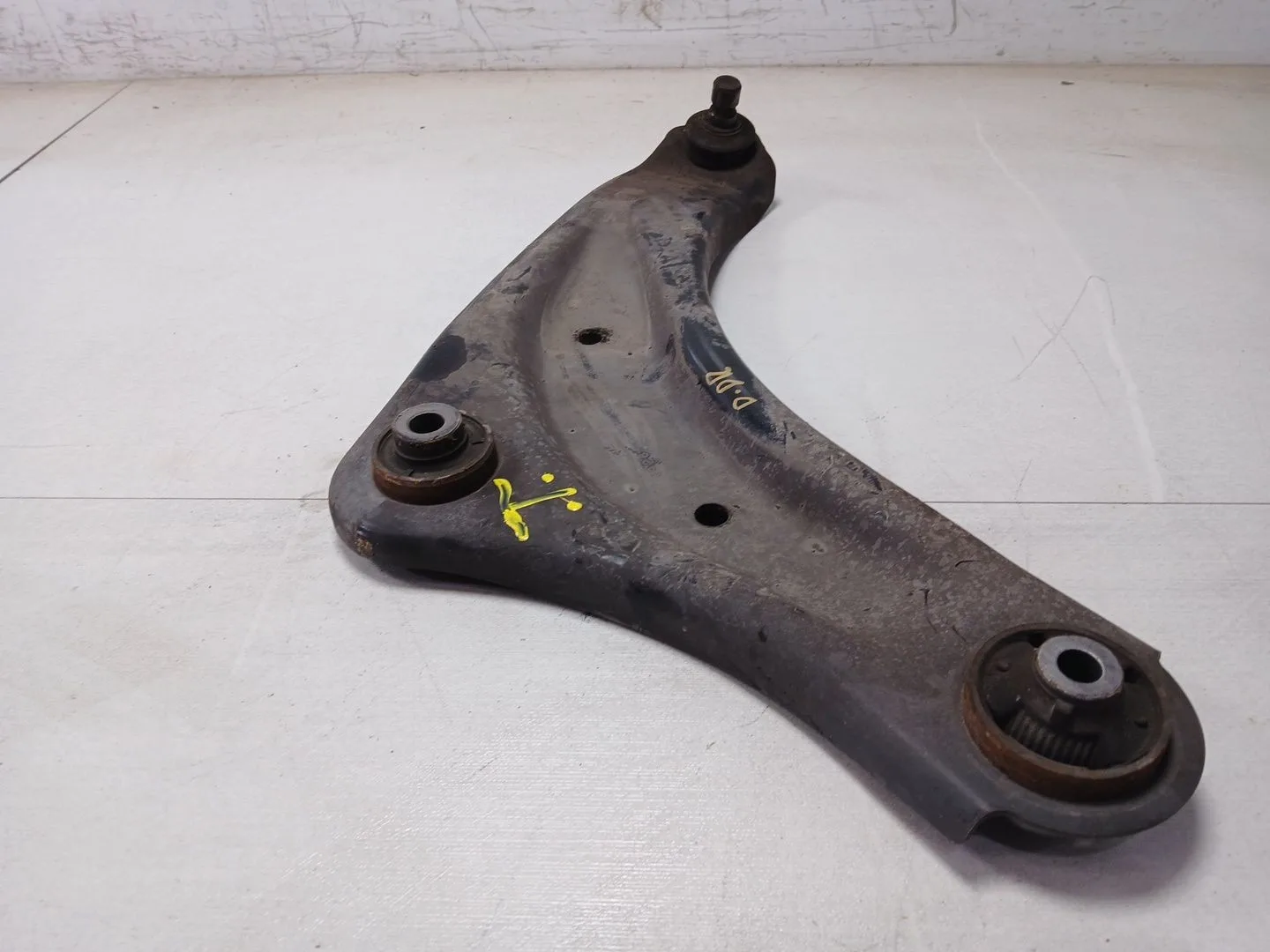 Brazo Suspension Inferior Delantero Derecho para Nissan Juke (F15)